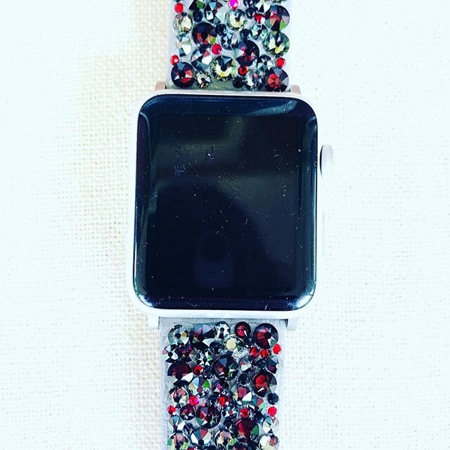 USC fans I have you covered too 🏈😉 need that perfect accessory for game day? Or everyday? Shop the link. #stcjewelry #bling #watch #watchband #jewelry #usc #gamecocks #accessories #gifts