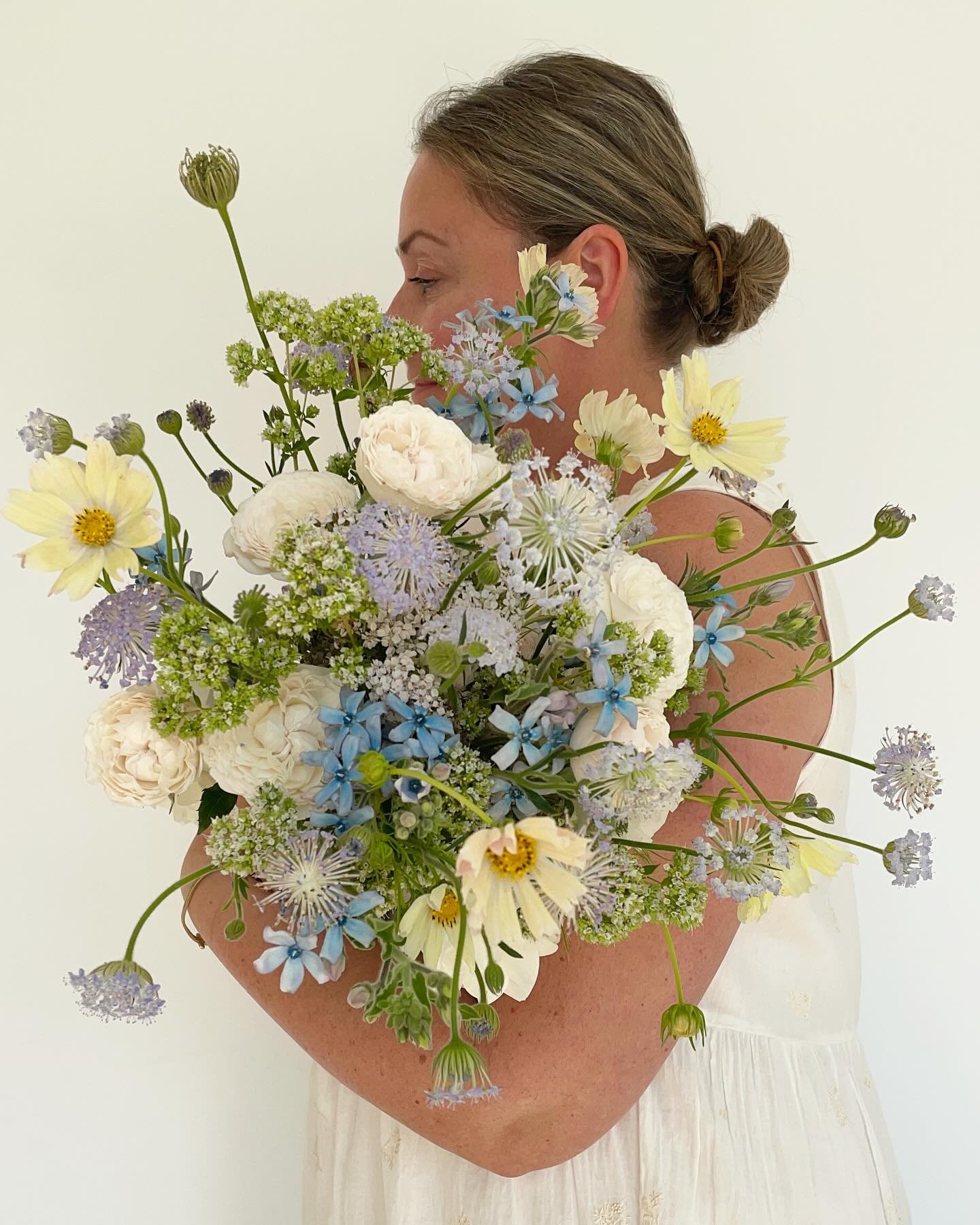 Time to say goodbye to summer
.
.
.
#solsticebloom #solsticebloomdesign #floraldesign #laflorist #la #beverlyhills #weddingflorist #love #wildflowers #beauty #flowersofinstagram #interiordesign #homedecor #babyshower #garden #flowerfarmer #foodie #fa