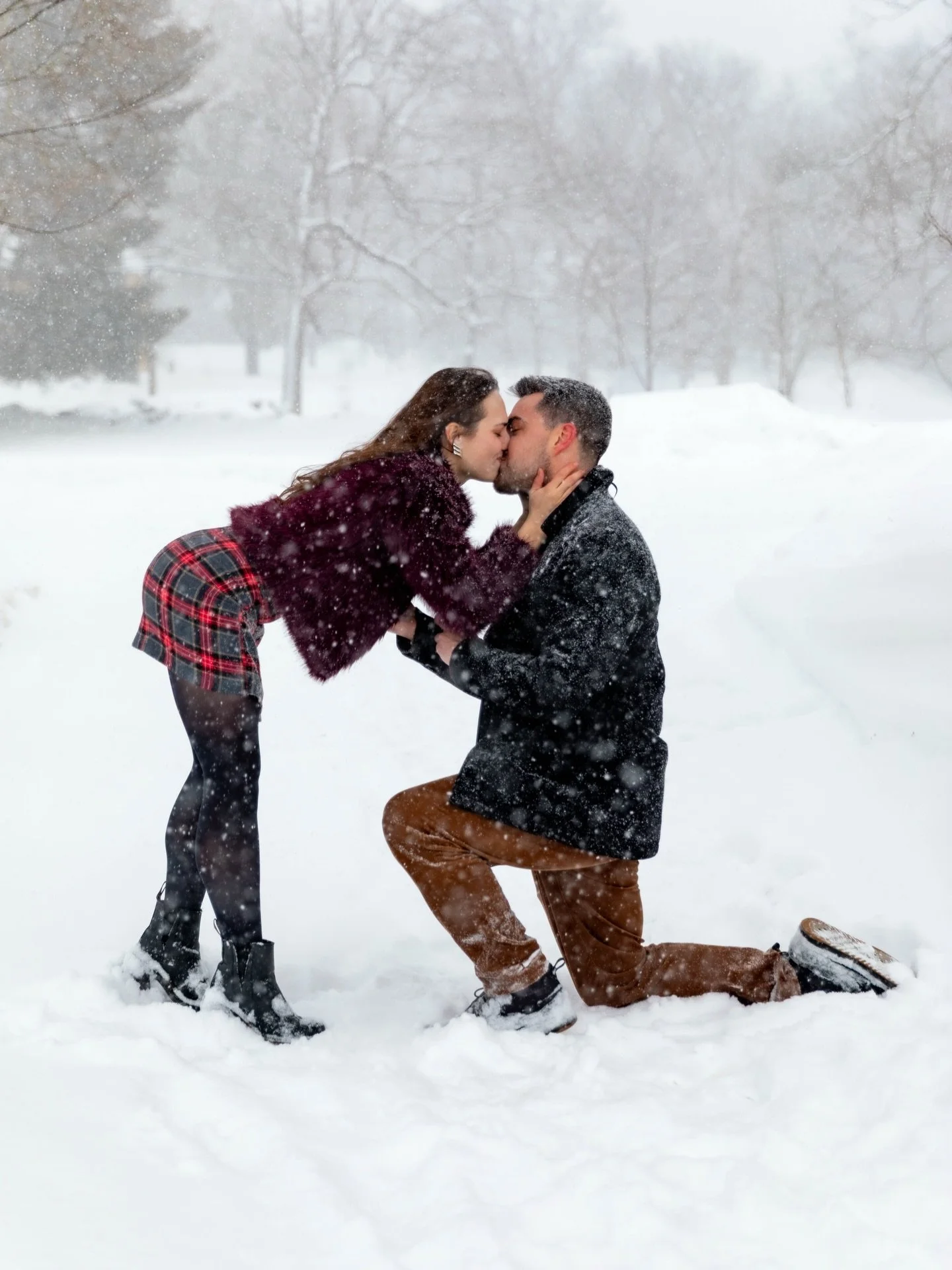 Want your proposal photographed but don&rsquo;t trust your boyfriend/partner to pull it off?

Tell them to call me. I&rsquo;ll make sure the moment is perfect. 💛

#engagementphotographer #massachusettsphotographer #newenglandphotographer #candidlych
