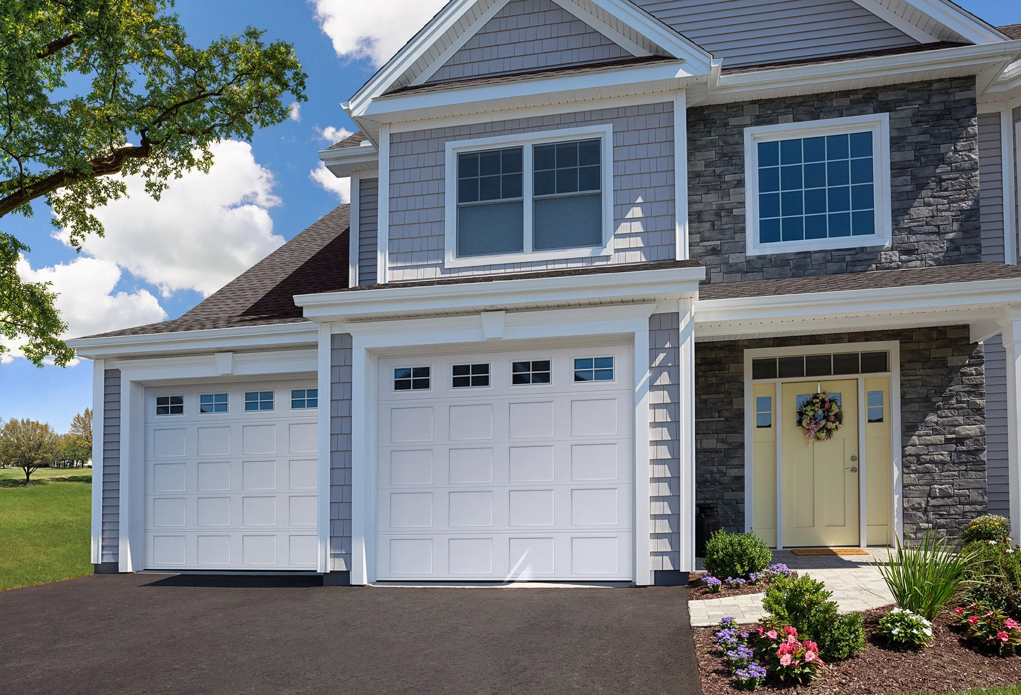 Garaga Vantage Shaker Flat - S&S Overhead Door