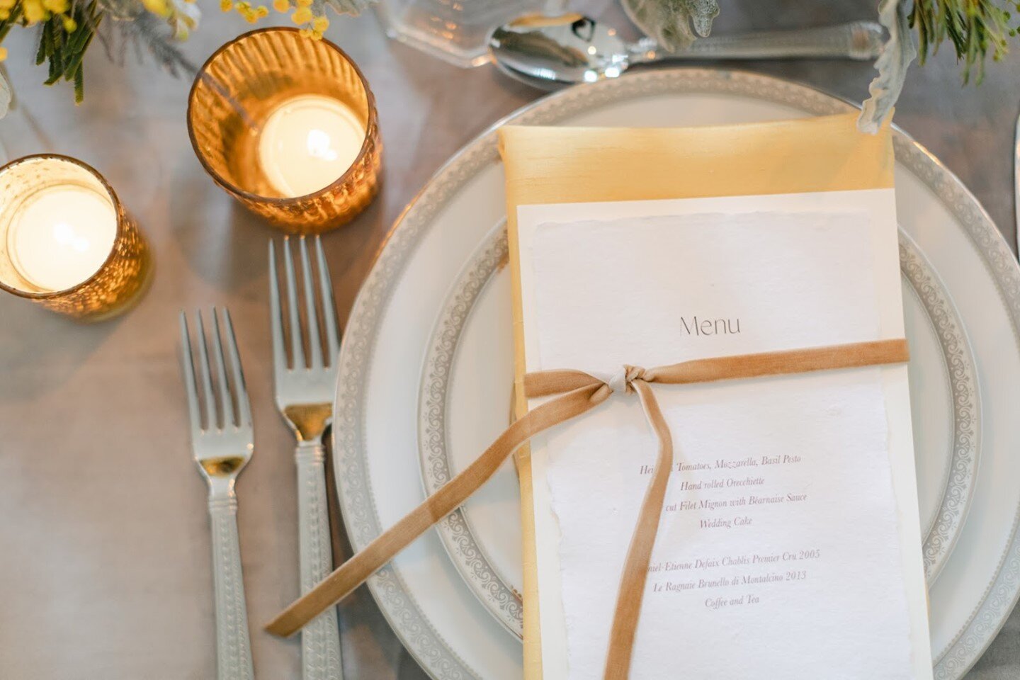 Planning your wedding menu? We&rsquo;ve got some tips to help you put together a delicious menu that your and your guests will love!

✨ Be considerate of guests and their allergies and/or preferences. Ask your caterer if they can accommodate those wi