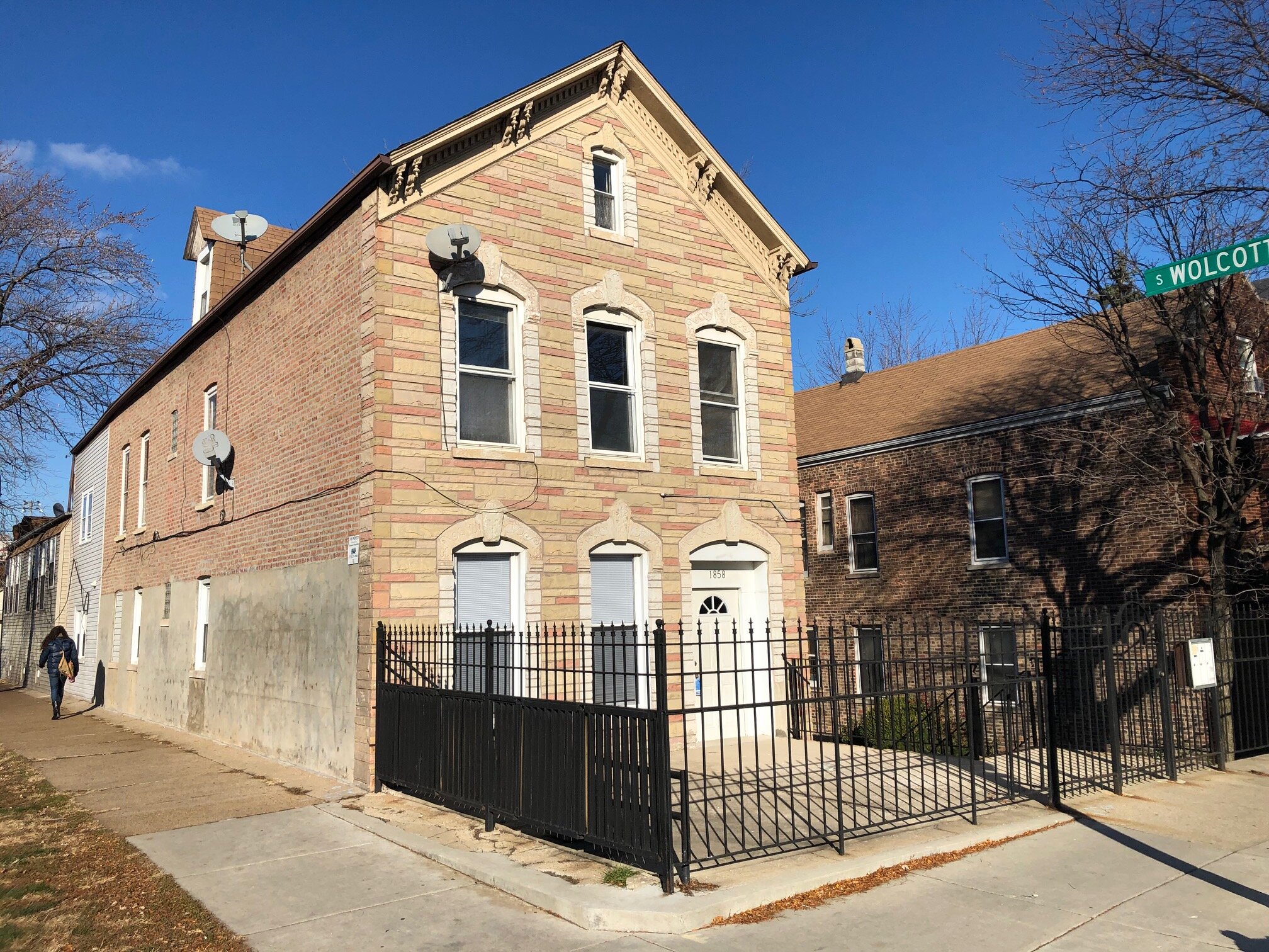 General 4 — Pilsen Properties