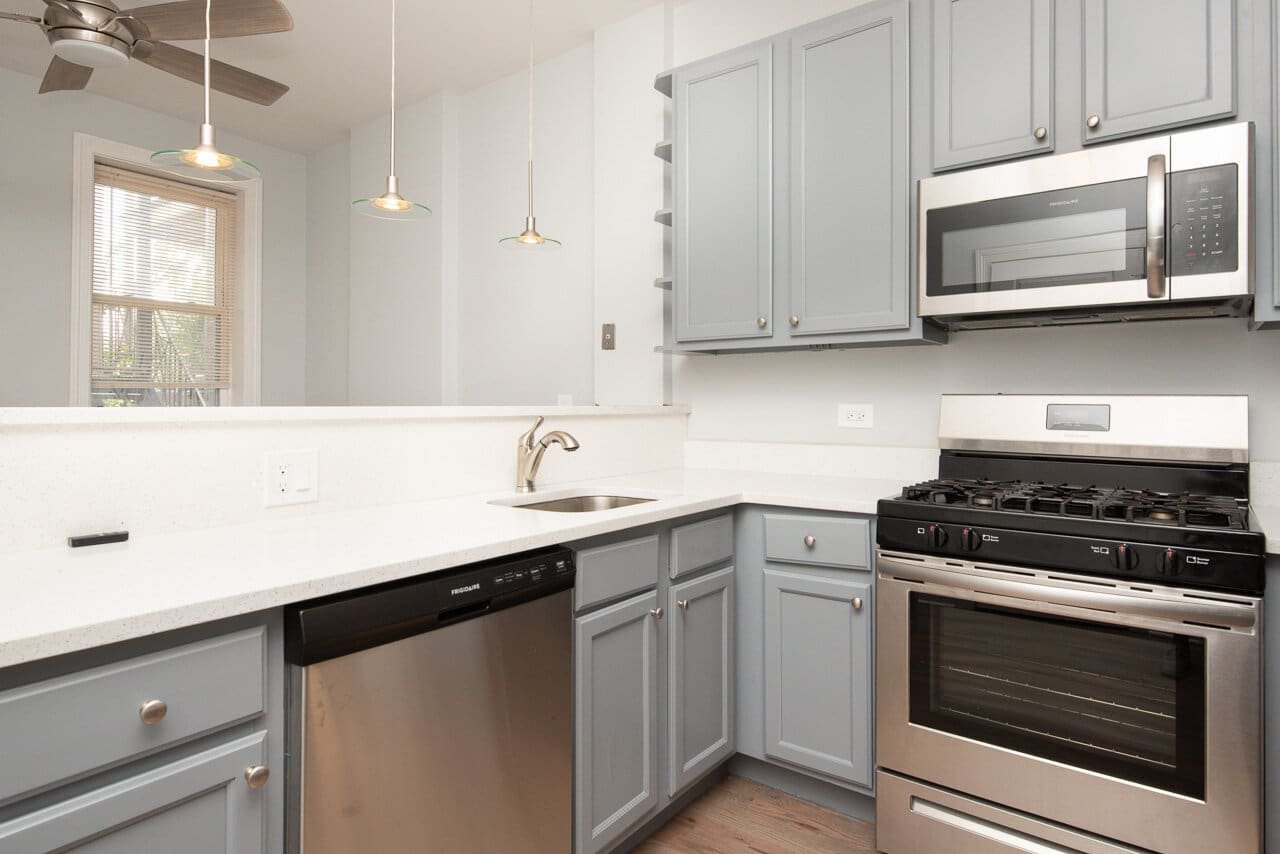 1713W.Julian2CUnit2-052.jpg