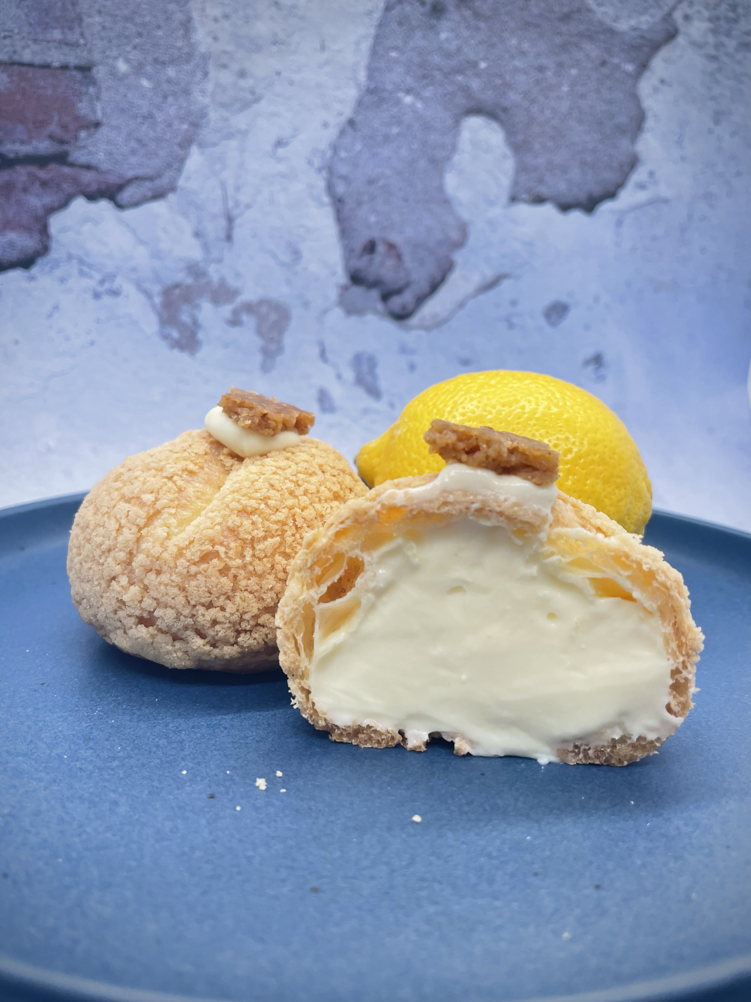Lemon Cheesecake Cream Puff