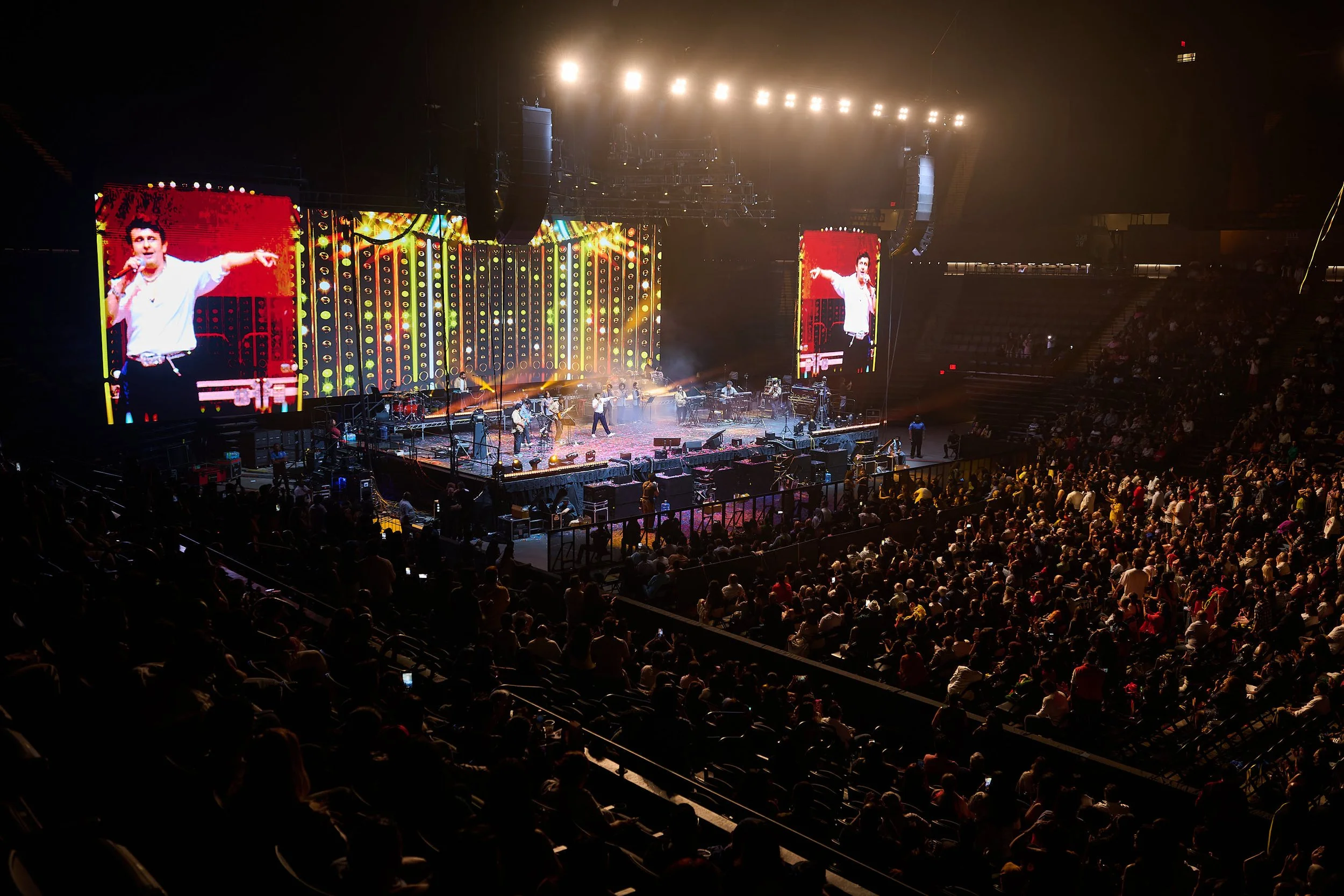 20260913_DHRUMILDESAI_SonuNigam_2081.jpg