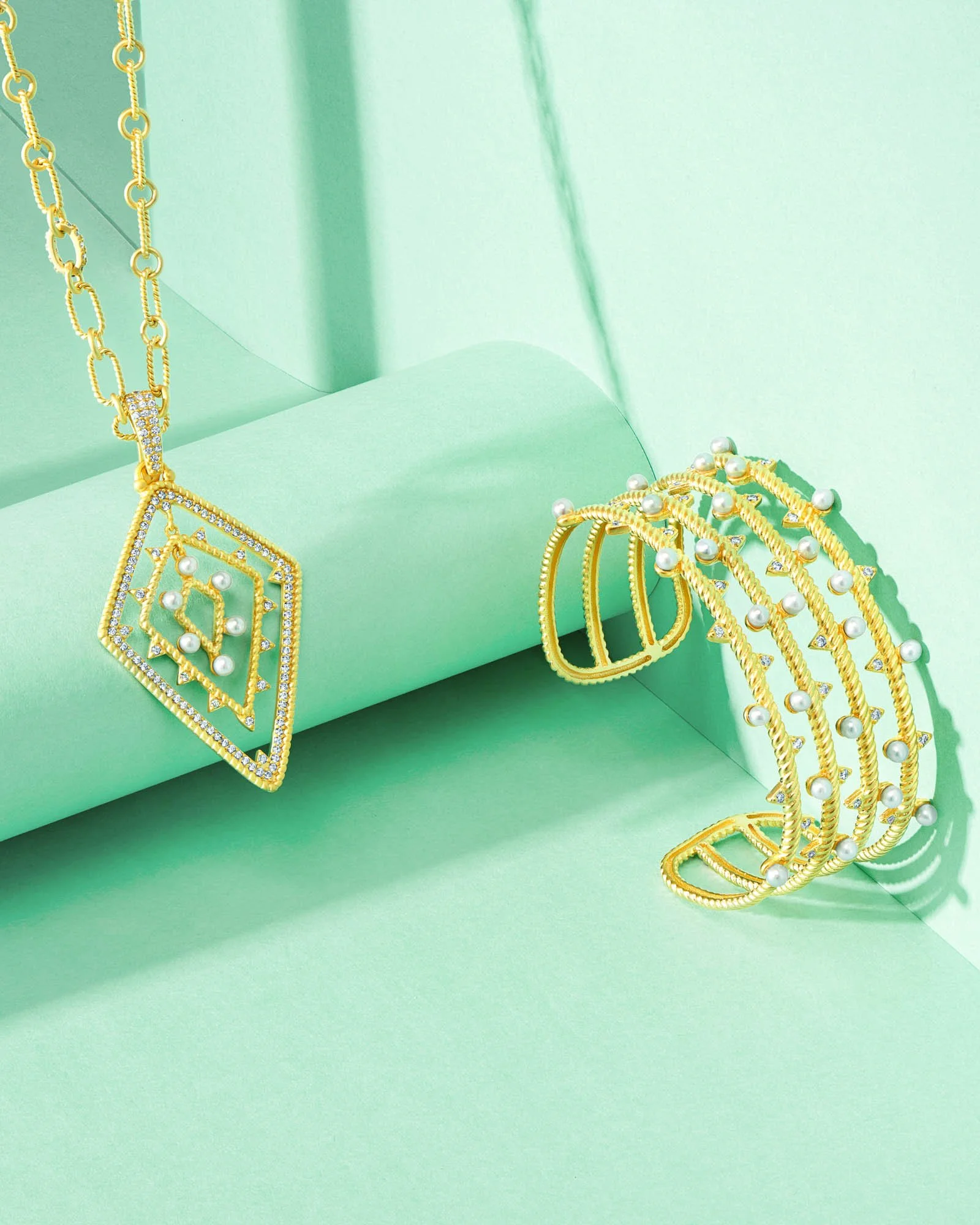 Textured Pearl Summer 2018.jpg