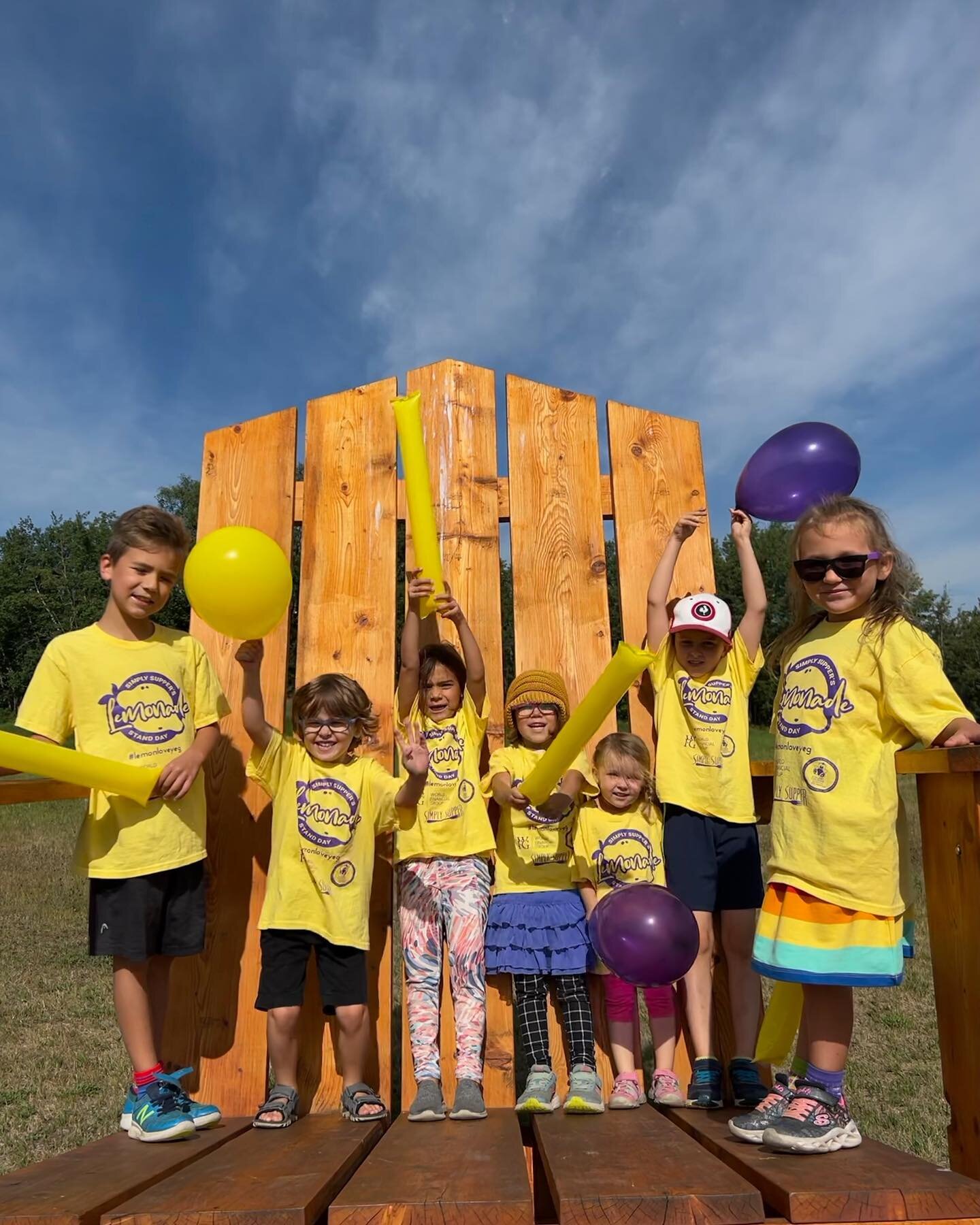 Thank you so much to our local Graminia and @parklandcounty community for bringing all the love to support @stollerykids with their lemonade and snacks 🙌

#lemonade #stollerychildrenshospital #yeg #yegevents #yeglocal