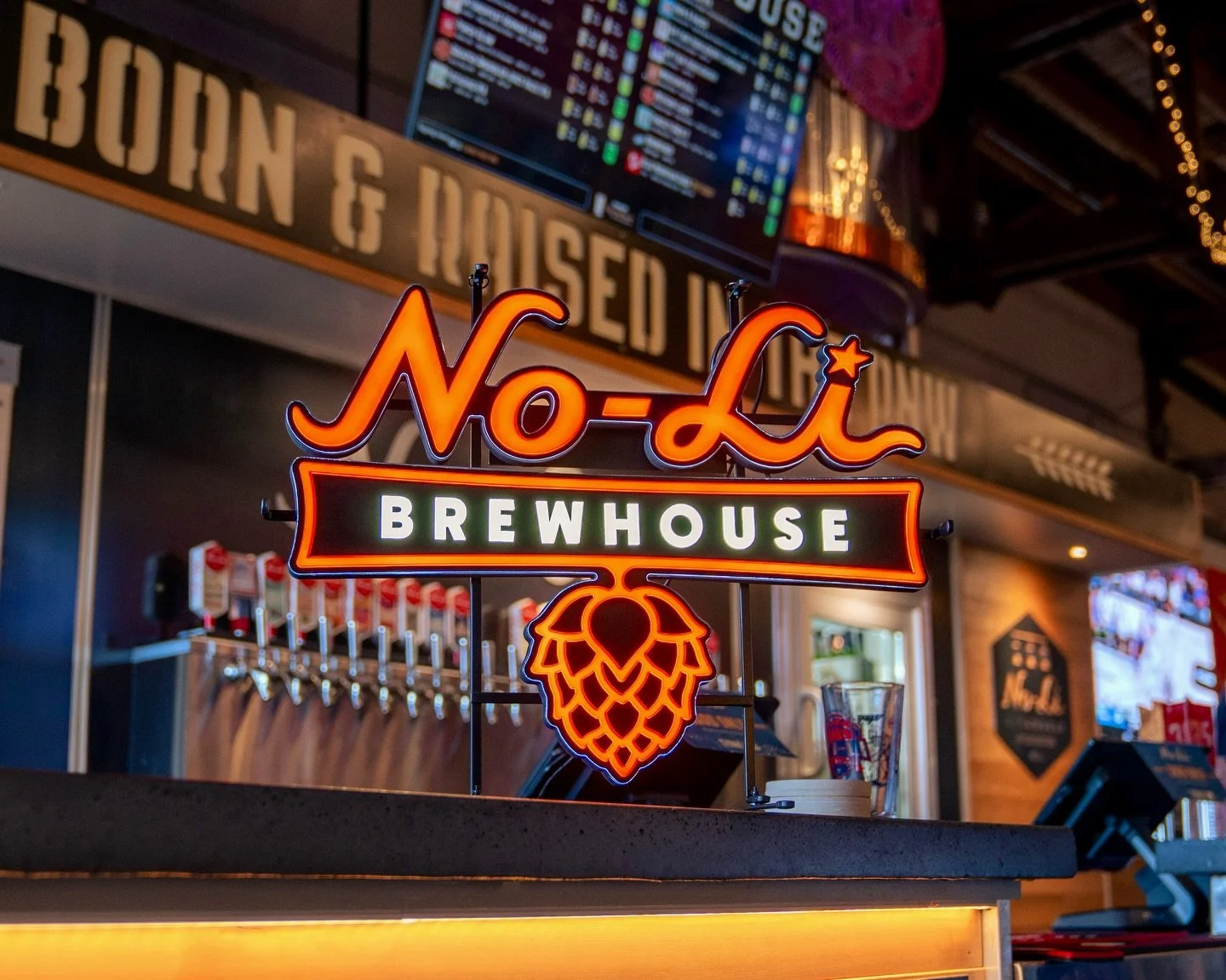 You asked and we delivered!

NEW Retro Hop LEDs are now available exclusively at the No-Li Beer Campus 🔥
