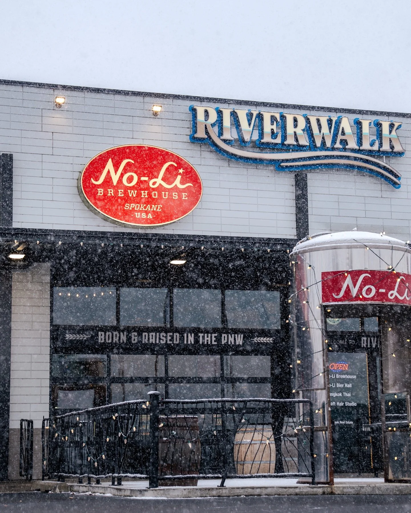 Snow showed up right on cue for Frost Fest ❄️🍻

12.6.25 🤘