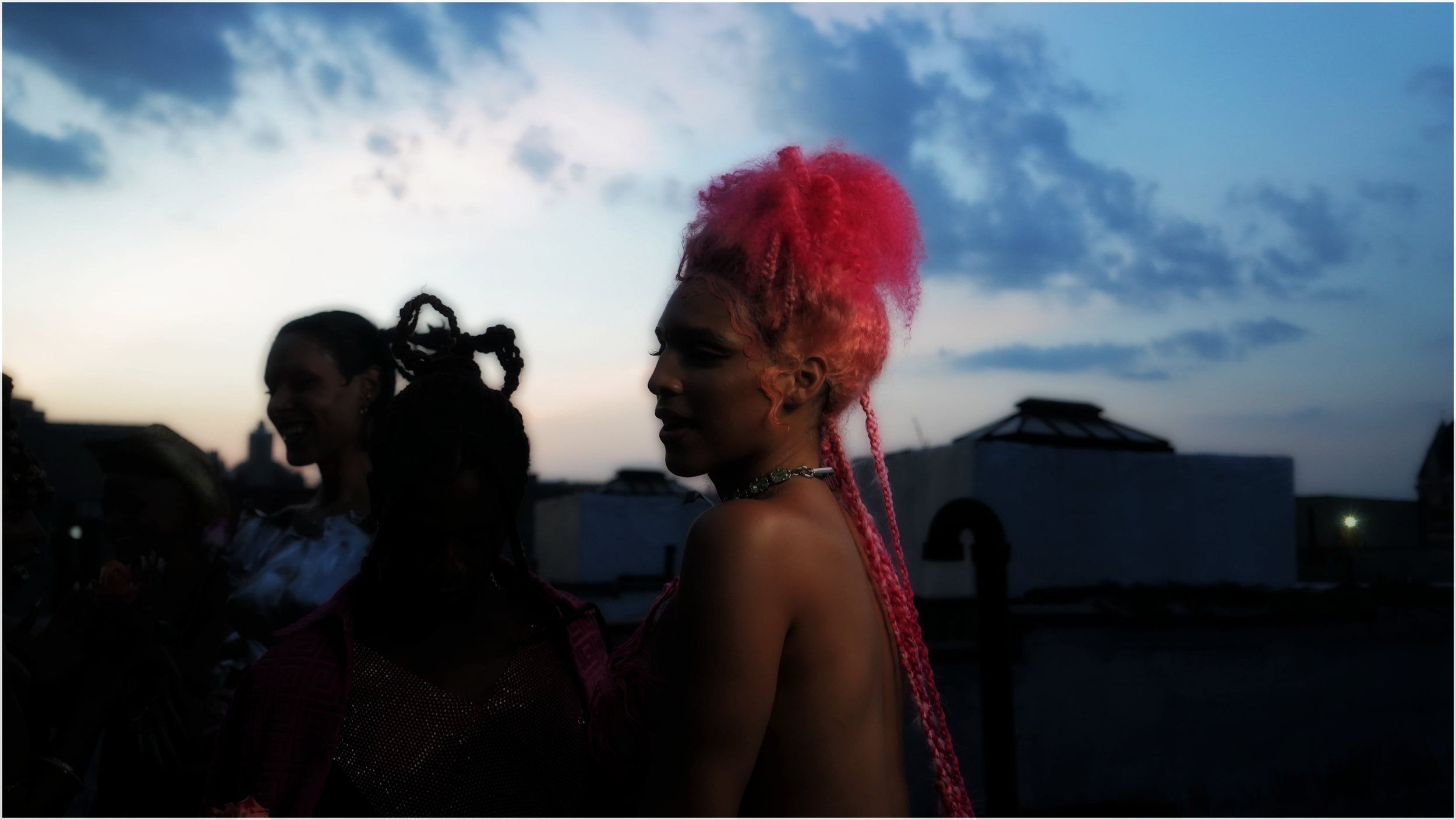 ‘CIÓN, MAMI – An Editorial Escape to the Heavens
