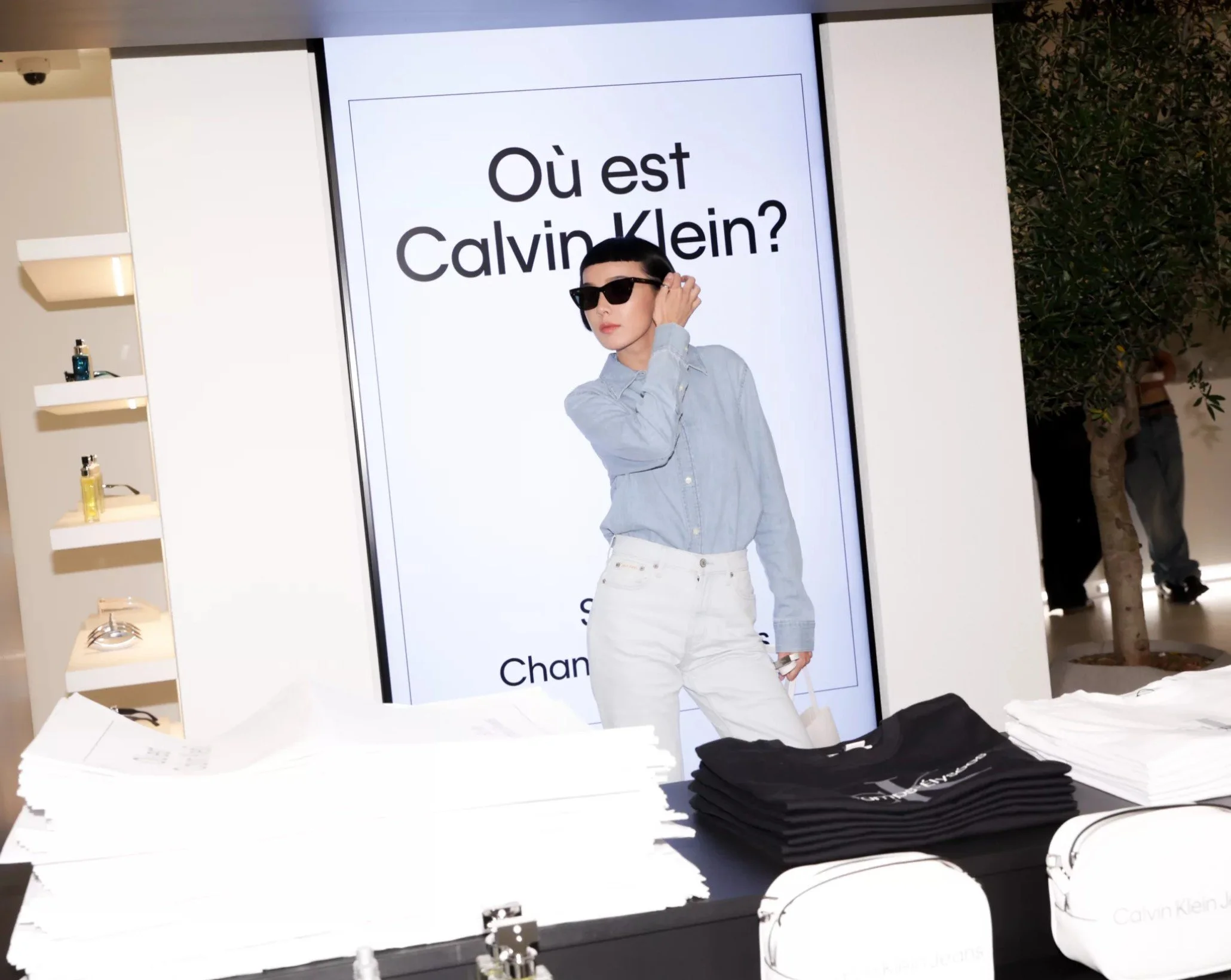 CK-Champs Elysee-social03.jpg