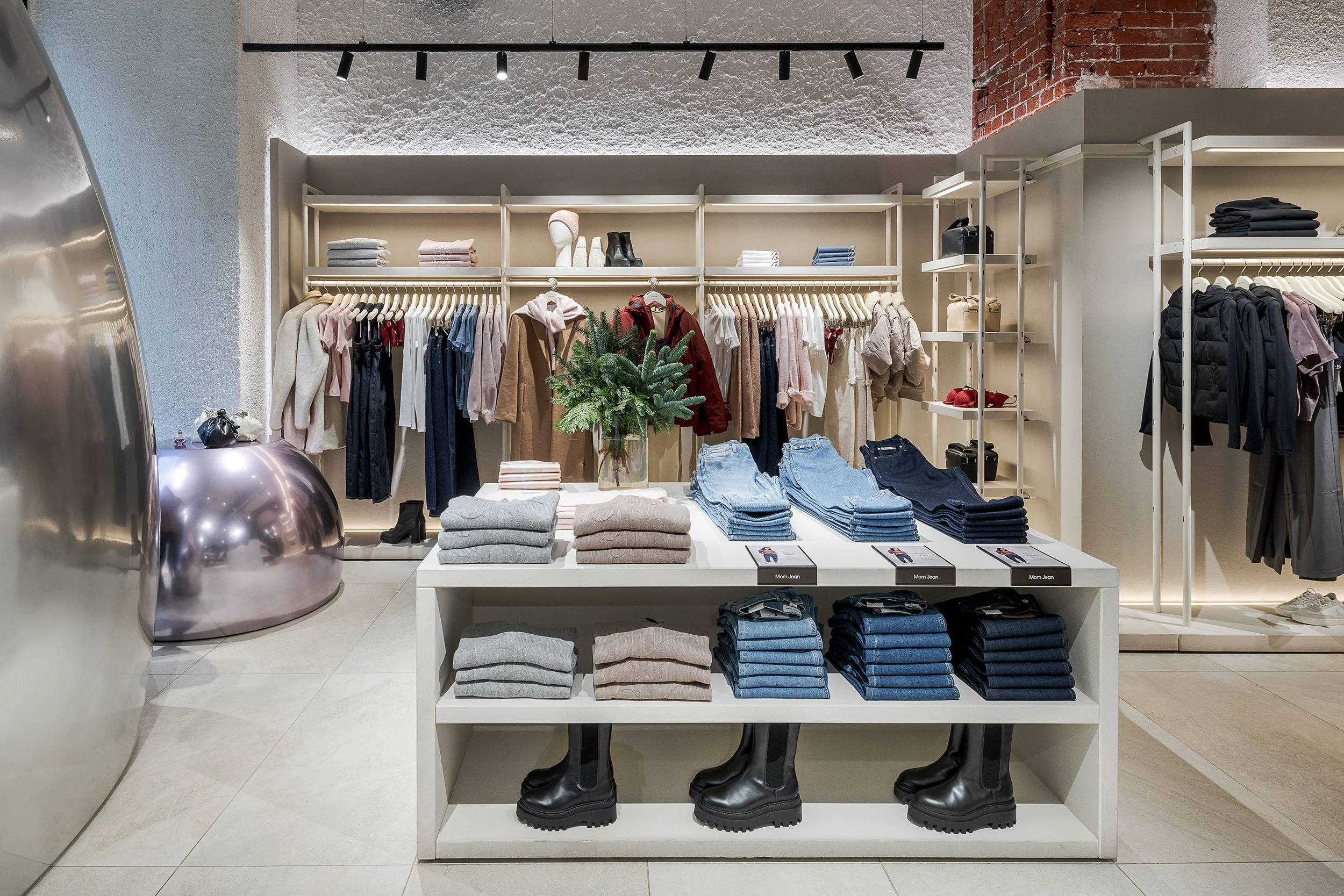 HO24_EMEA_CK_DANTE_MILAN_10_111224.jpg