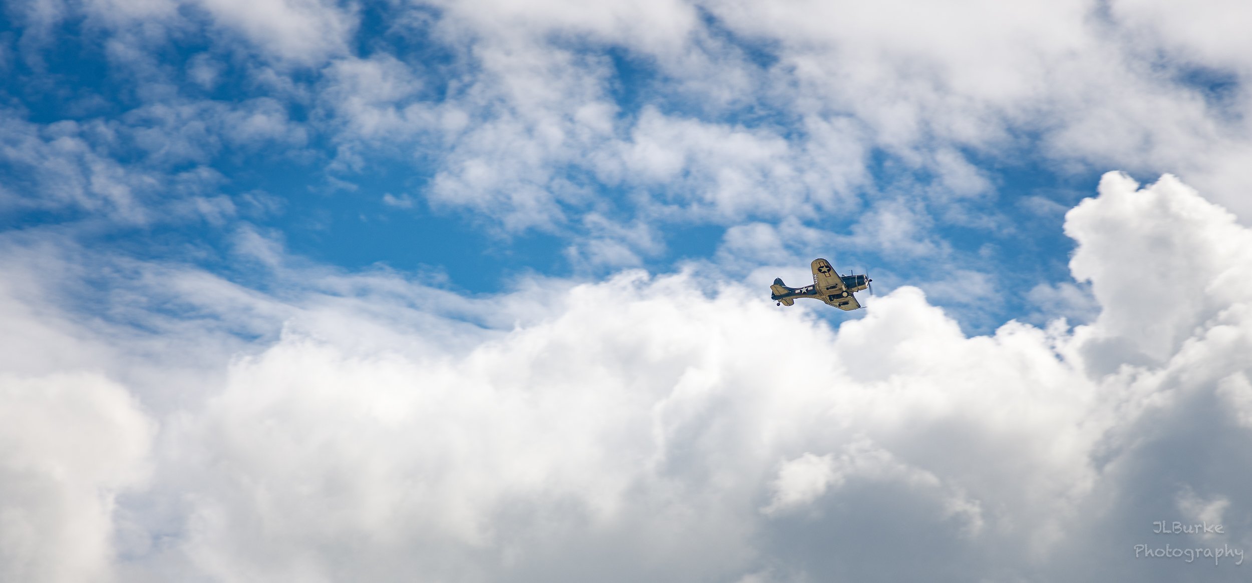 WW2 Plane Flying I-W.jpeg
