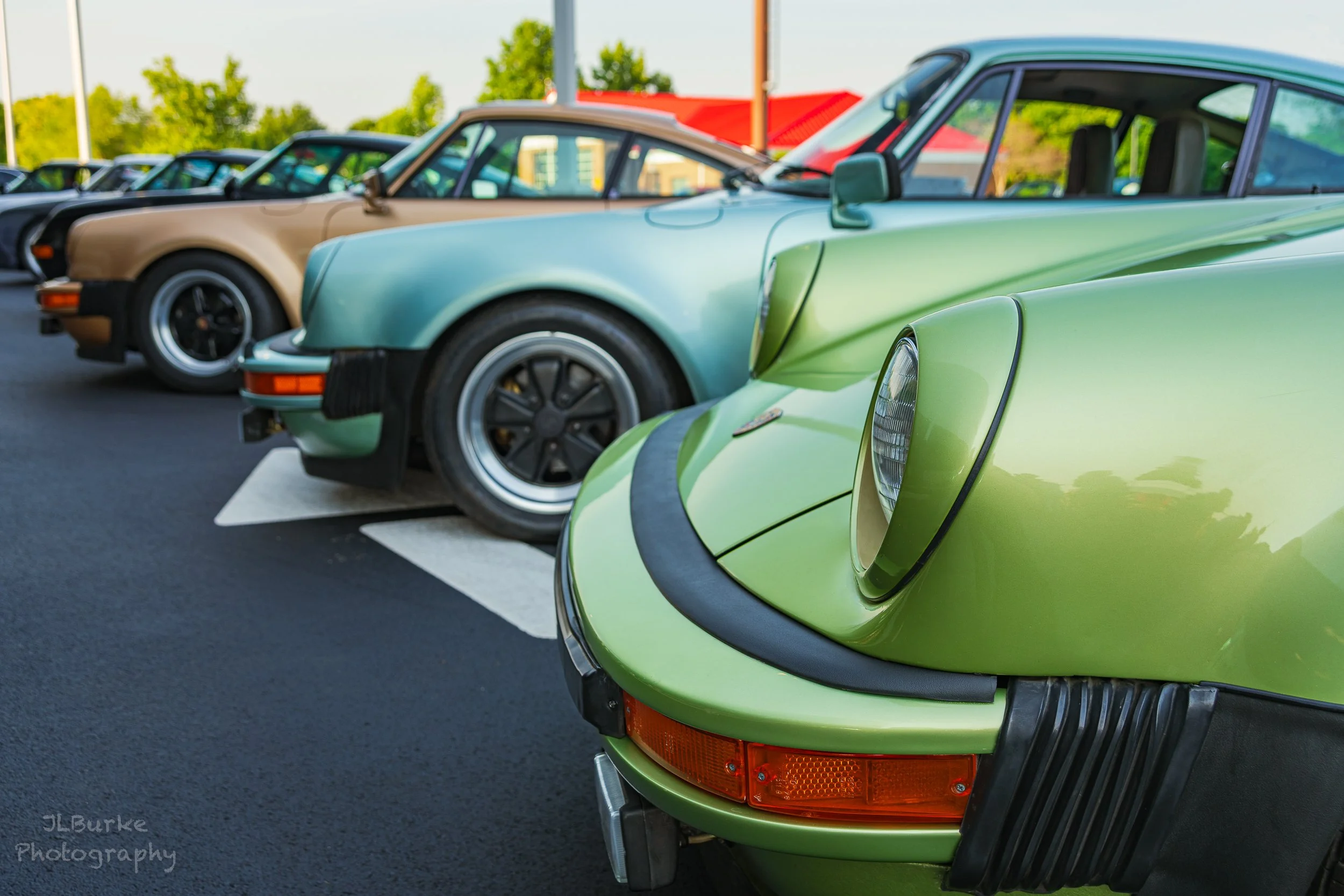 3 Porsches I-W.jpg