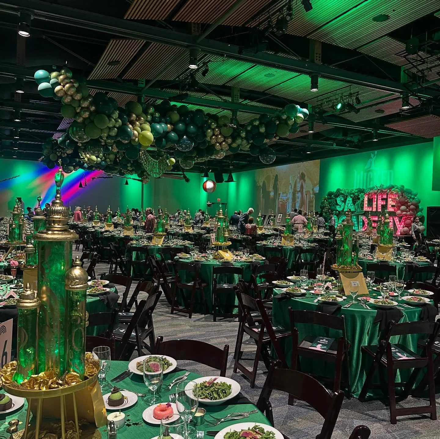 💚✨ What an unforgettable night! ✨💚

Thank you to everyone who supported our 2025 Off-Broadway Gala! From our sponsors and guests to our volunteers, emcee, auctioneer and staff, you helped make the evening truly magical! 

A special thank you to Dr.