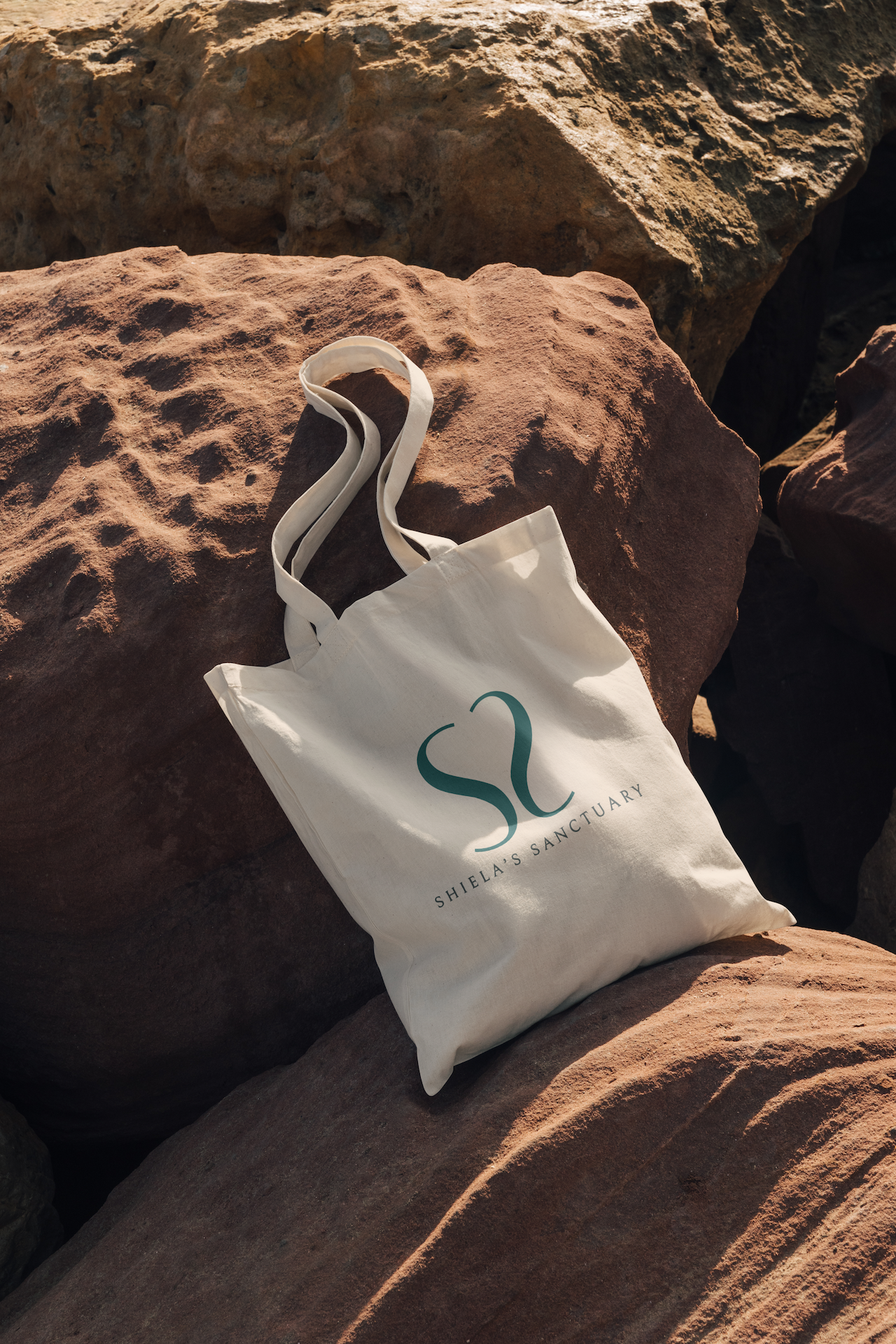 ShielasSanctuary-Logo-NonProfit 2.png