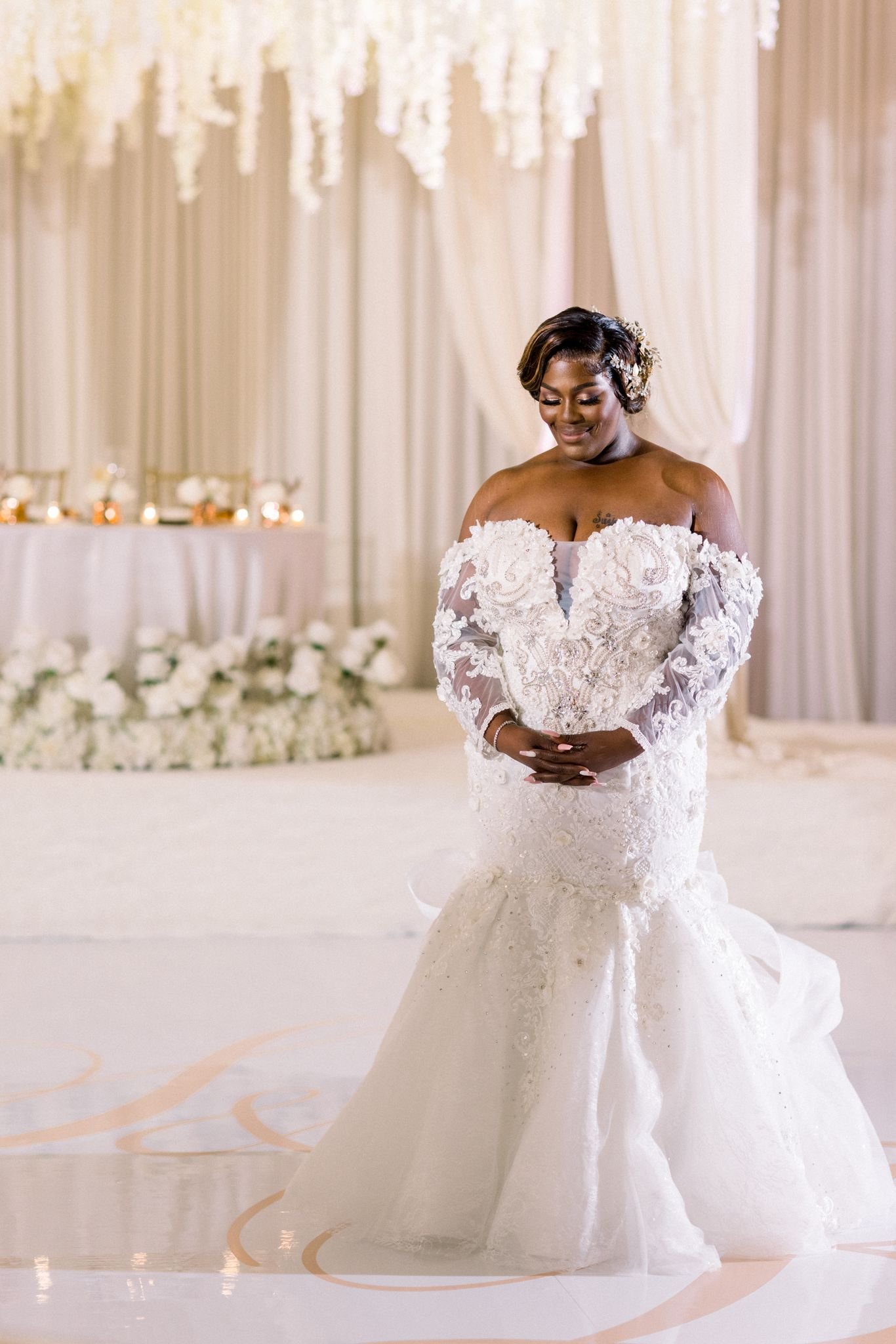 Genuine smile of a bride in her wedding