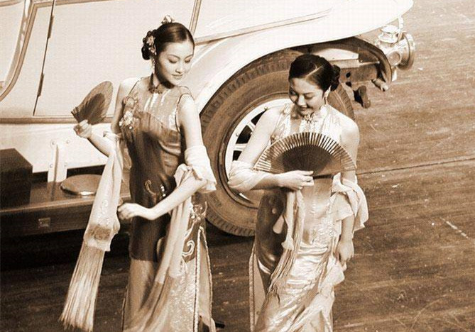 Free the Breasts - the Republican Fight for Women’s Bodies