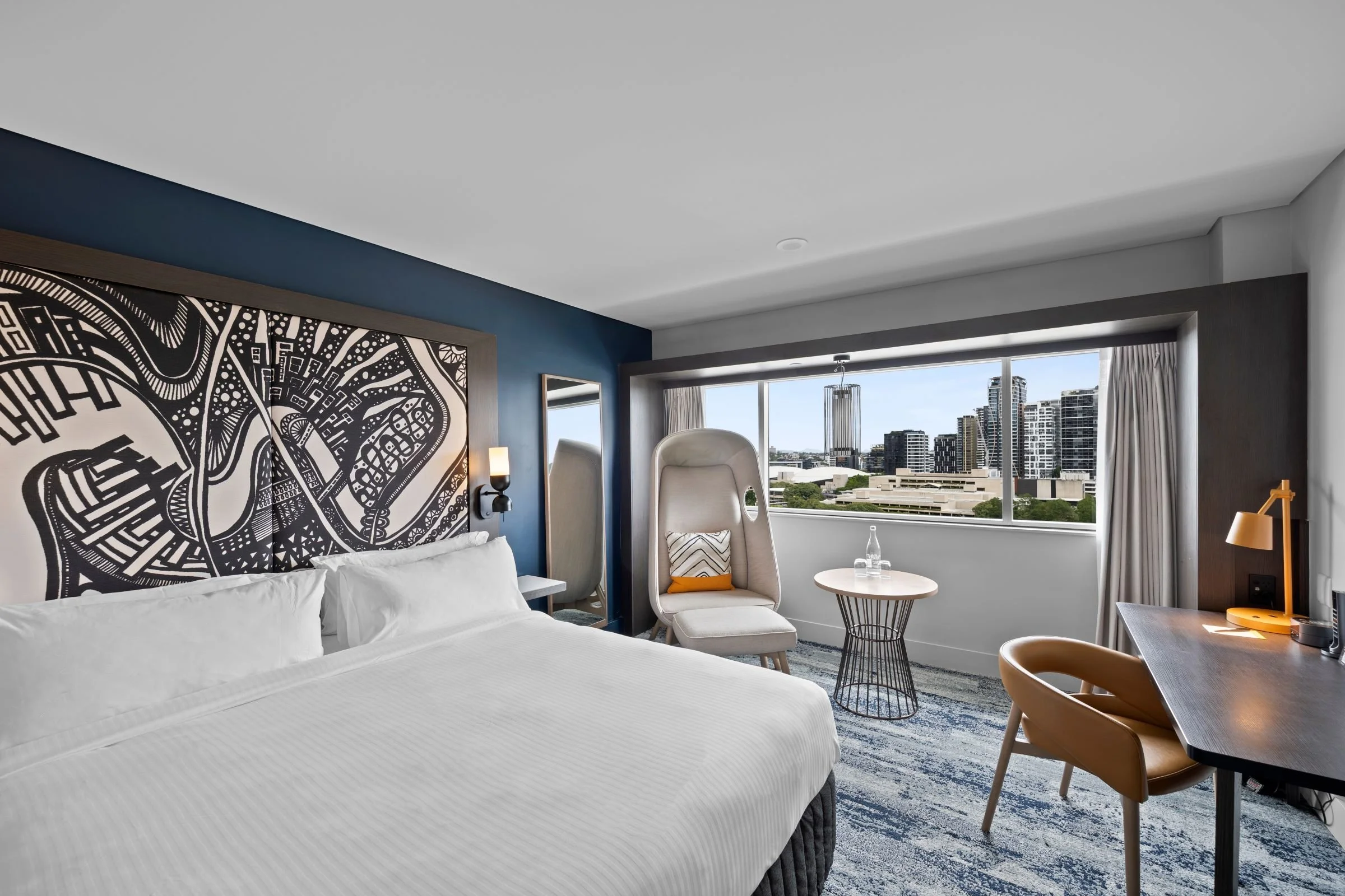 Voco Brisbane City Centre_King River Room web res.jpg