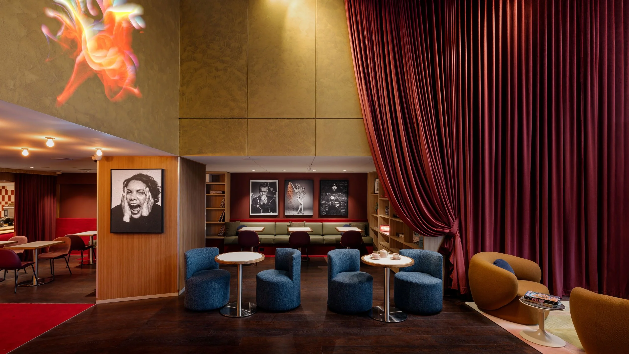 Hotel Indigo Sydney Potts Point_Lobby and Cafe.jpg