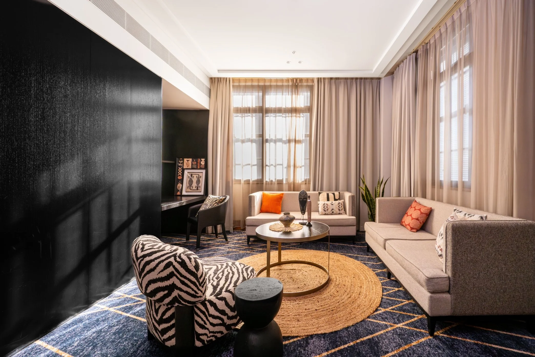 Kimpton Margot Sydney_The Lion King Styled Suite (7).jpg