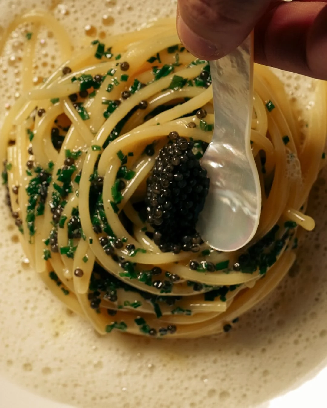 PEARLS ARE A FOODIE&rsquo;S BEST FRIEND: @lamadonnamelbourne has dialled up the indulgent with the launch of Caviar After Dark, Melbourne&rsquo;s only all-caviar degustation, where every course heroes premium Anna Dutch caviar 🖤

From Bluefin tuna t