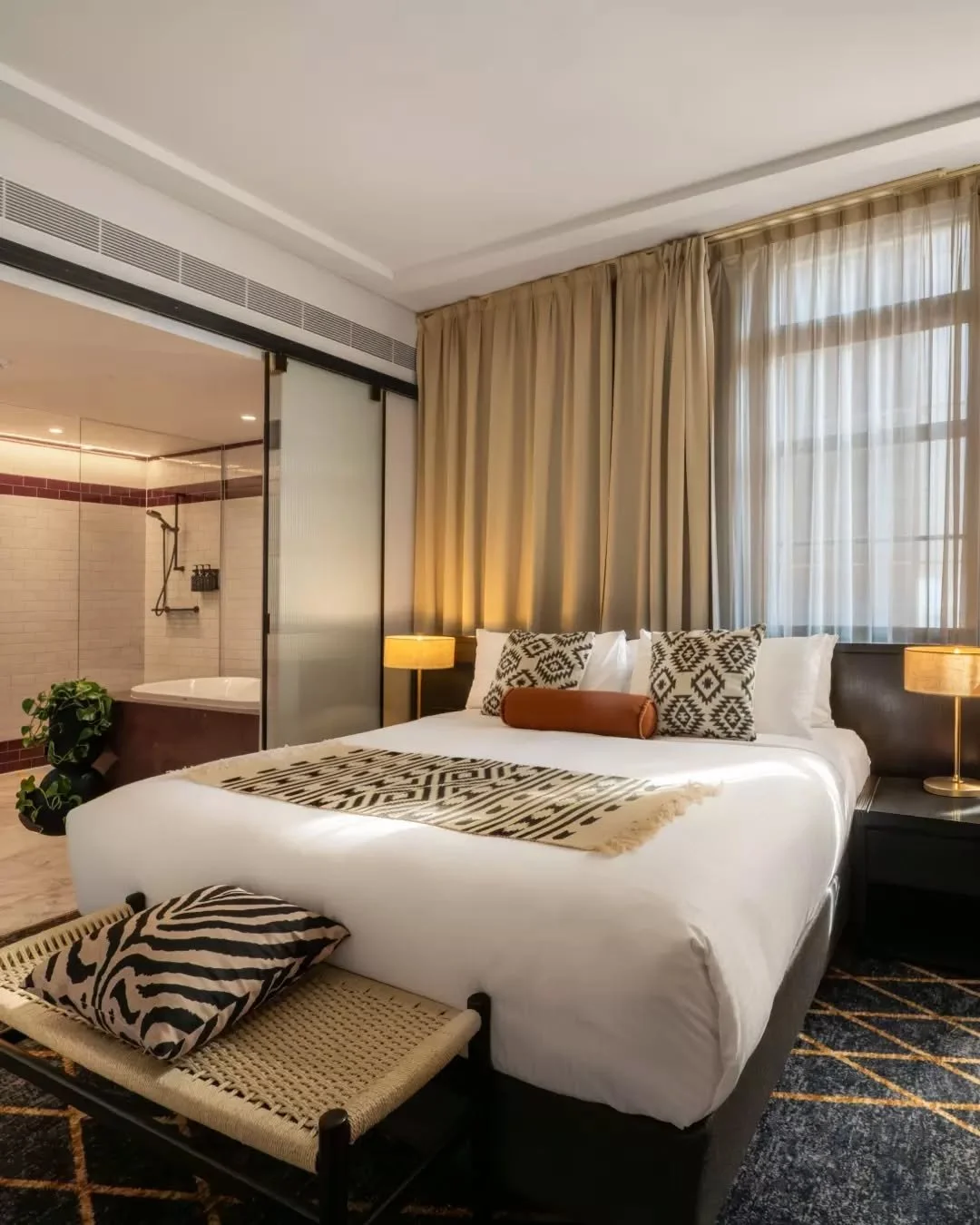THE LION SLEEPS IN STYLE: Forget the savanna - the king has checked into @kimptonmargotsydney 🦁✨

To celebrate the Sydney season of Disney&rsquo;s The Lion King musical, the five-star CBD hotel has unveiled a one-of-a-kind themed suite where earthy 