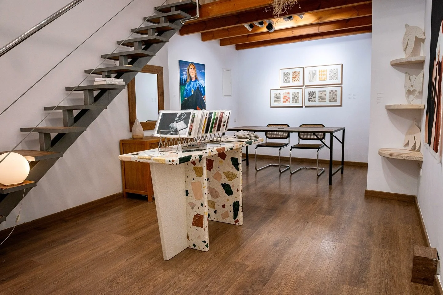 Find us in the heart of M&aacute;laga&rsquo;s city centre, a space to meet local artists, discover and purchase their work, and take part in workshops, talks, and events.

As our city becomes increasingly gentrified and homogenised, it feels more imp