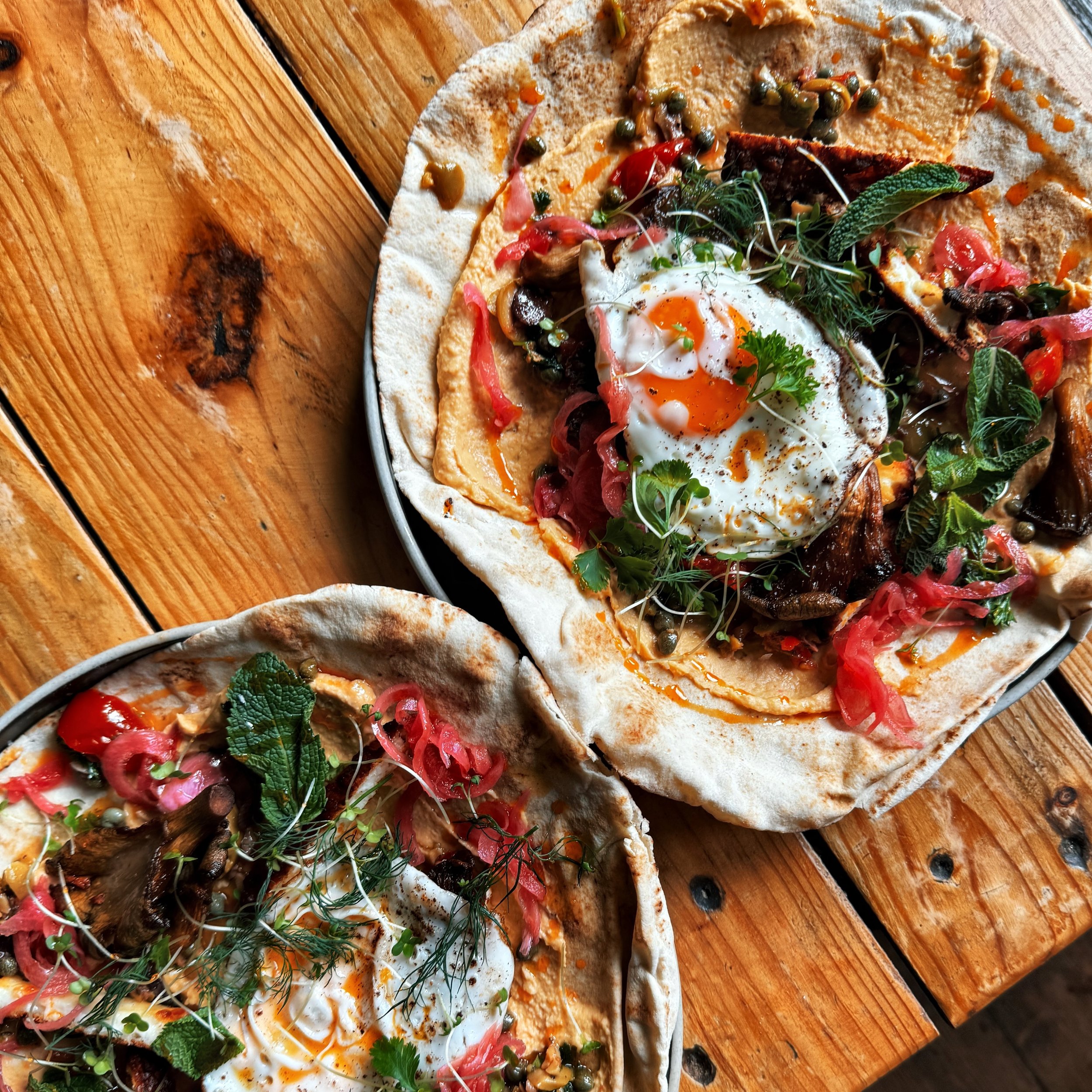couldn&rsquo;t think of a pun for this caption but here&rsquo;s a flatbread
&bull;
load them up with lots of extras!☀️
&bull;
all day everyday [9am-2pm]
&bull;
#theorchardcoffeeandco #brunch #bristol #bakery #flatbread #bristolfood #breakfast #summer