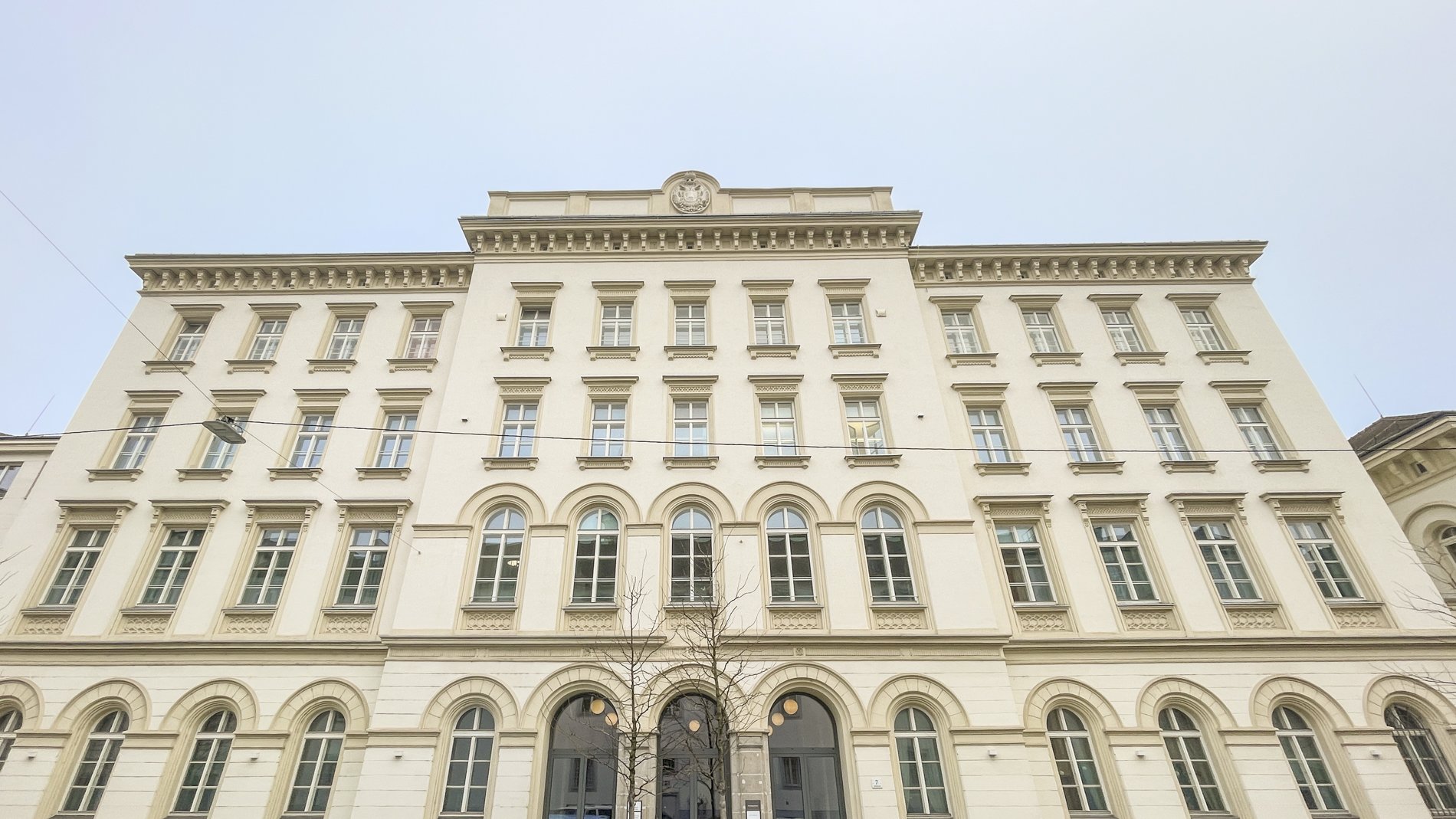 HQ-Palais Zollamt Büro_09.jpg