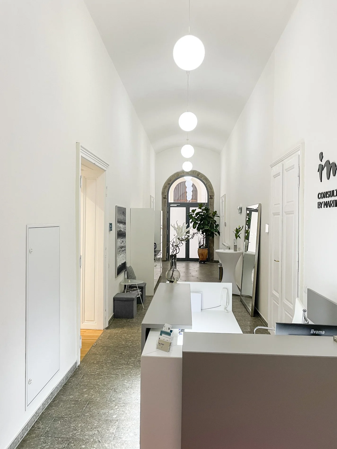 HQ-Palais Zollamt Büro_02.jpg