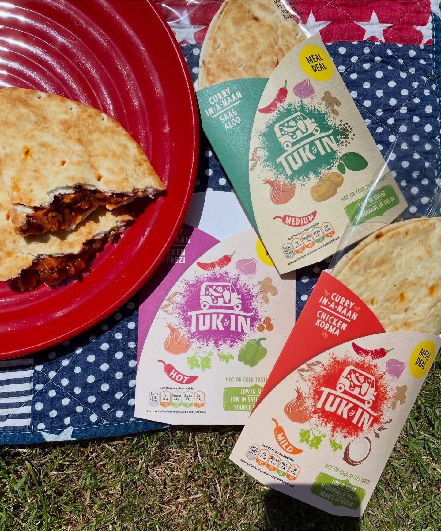 Sun&rsquo;s out, flavours out 🌞🔥 Easter Monday is calling for easy, tasty vibes and Tuk In&rsquo;s Curry in a Naan is the perfect picnic pick. Whether you&rsquo;re chilling in the garden or soaking up the sunshine at the park, just grab, heat (or e