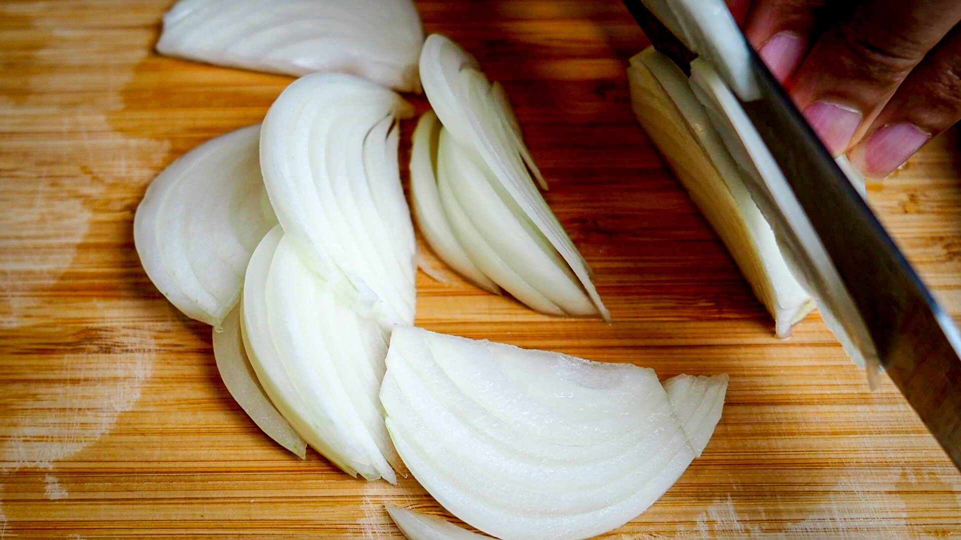 How to cut an onion, and a French onion soup recipe - UCHealth Today