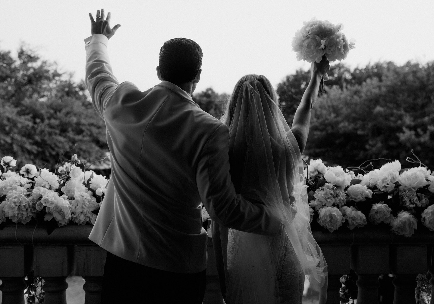 Royal wedding feels from Krystal and Luke.⁠
⁠⁠
#JosephWestPhotography⁠
⁠
Planning: @toddevents @diamondaffairs ⁠
⁠
- ⁠
⁠
#Photography #Bride #BridalDetails #BridalPhotography #FineArtPhotography #FineArtWeddingPhotography #FineArtPhotographer #Weddin