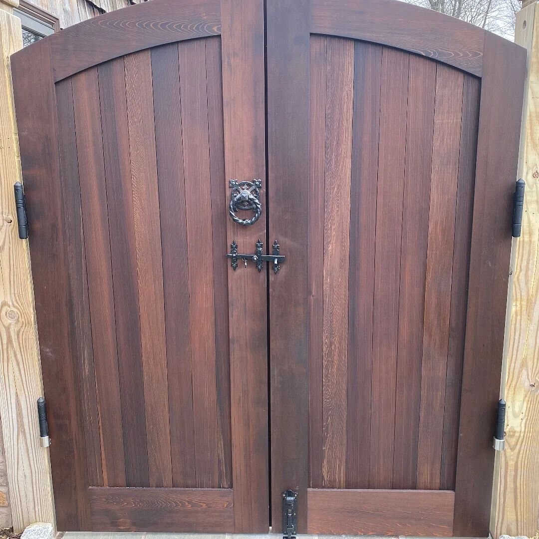 One of our clients' sent a pic of the gates we made for him. The stain and hardware are a perfect match!
