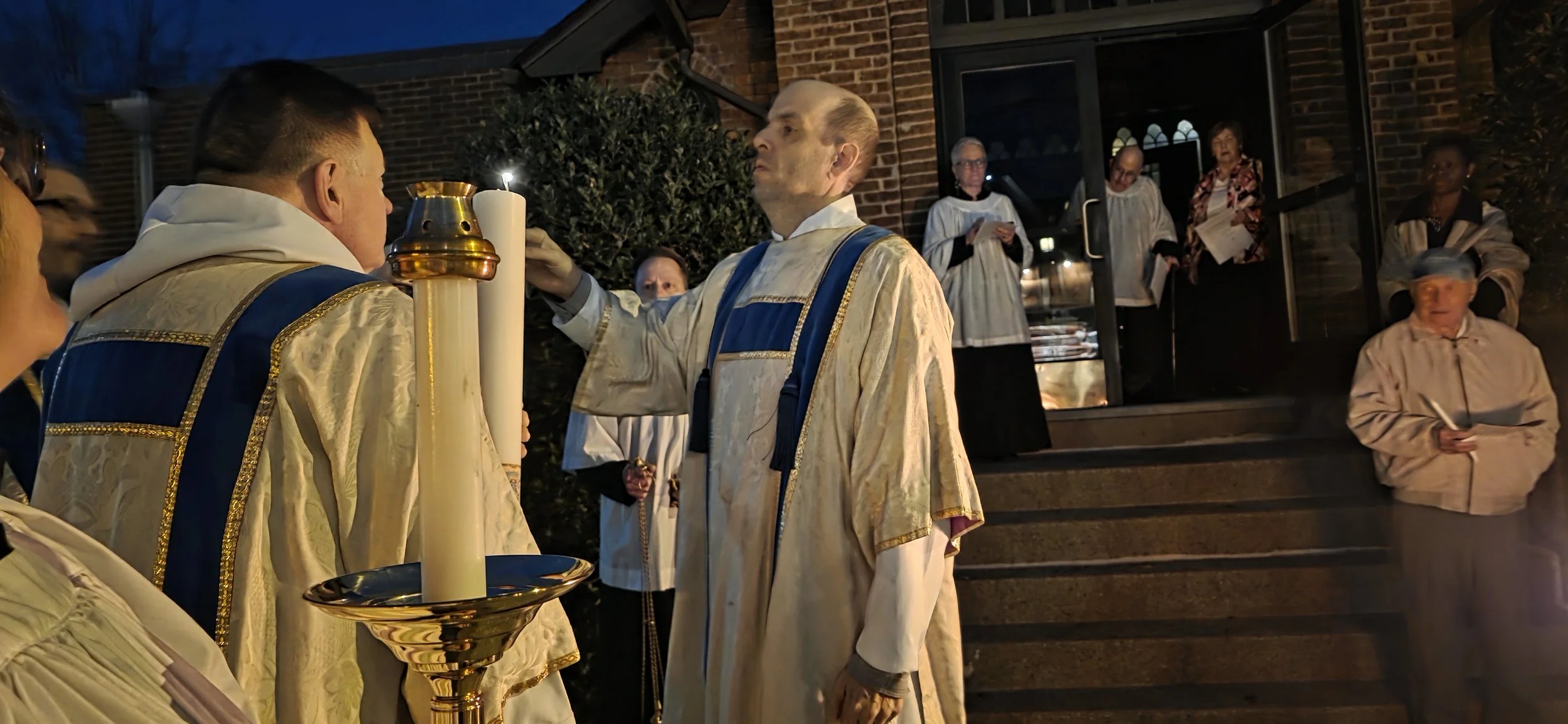 Tle Lighting of the Pascal Candle 2026