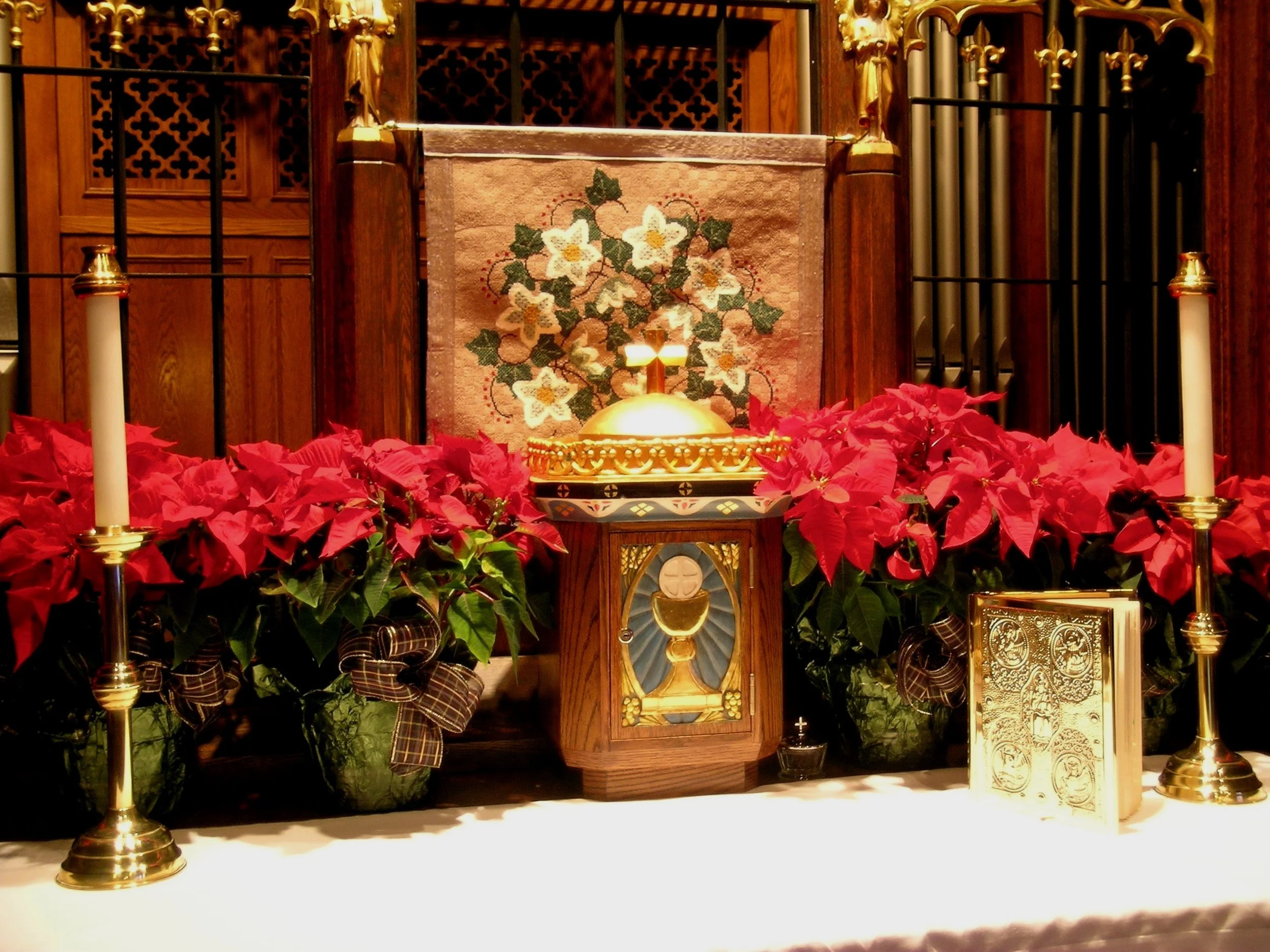 Holy Eucharist - Holy Name