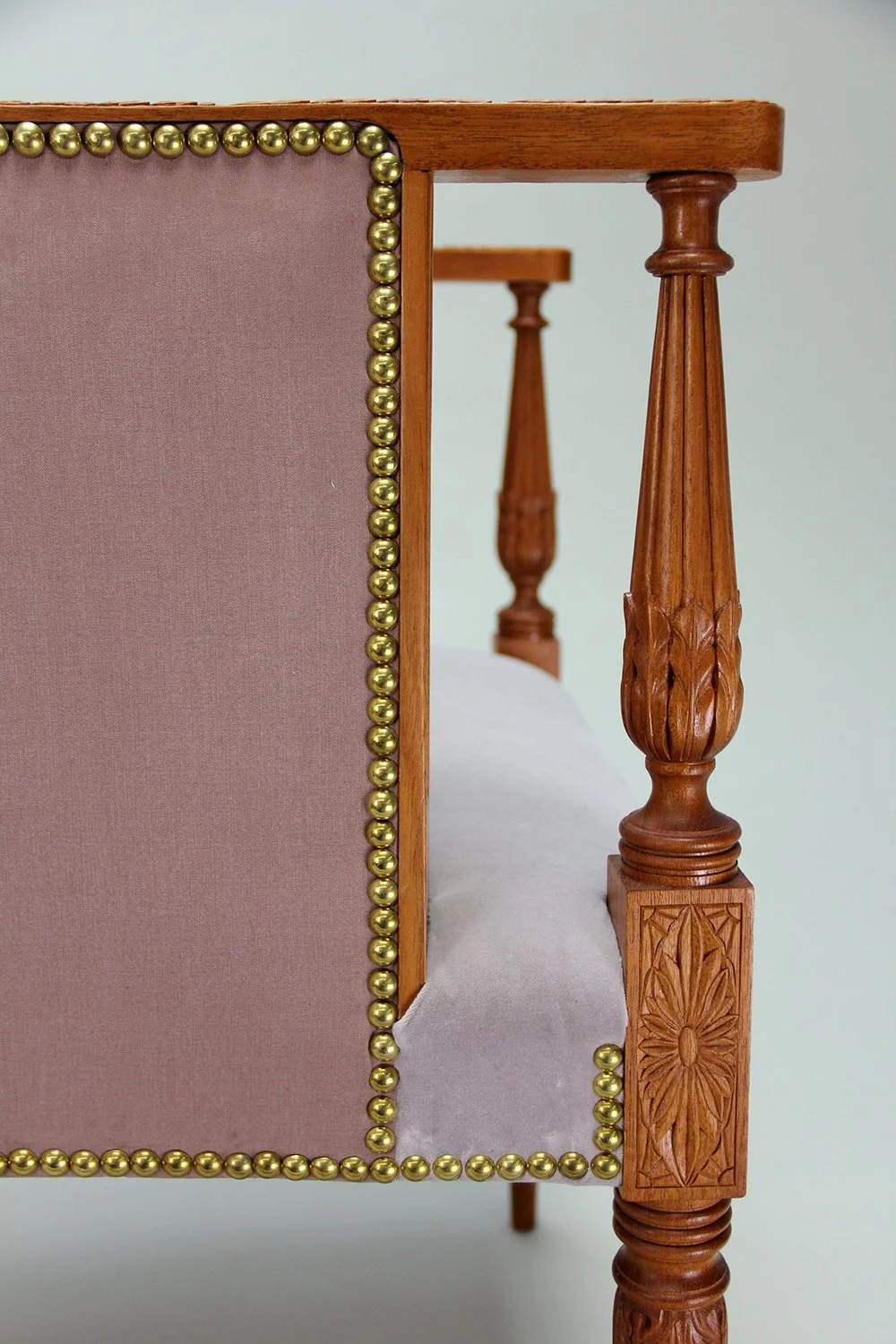 Unedited_LittlePinkArmChair_CarvingDetail_AspenGolann.jpg