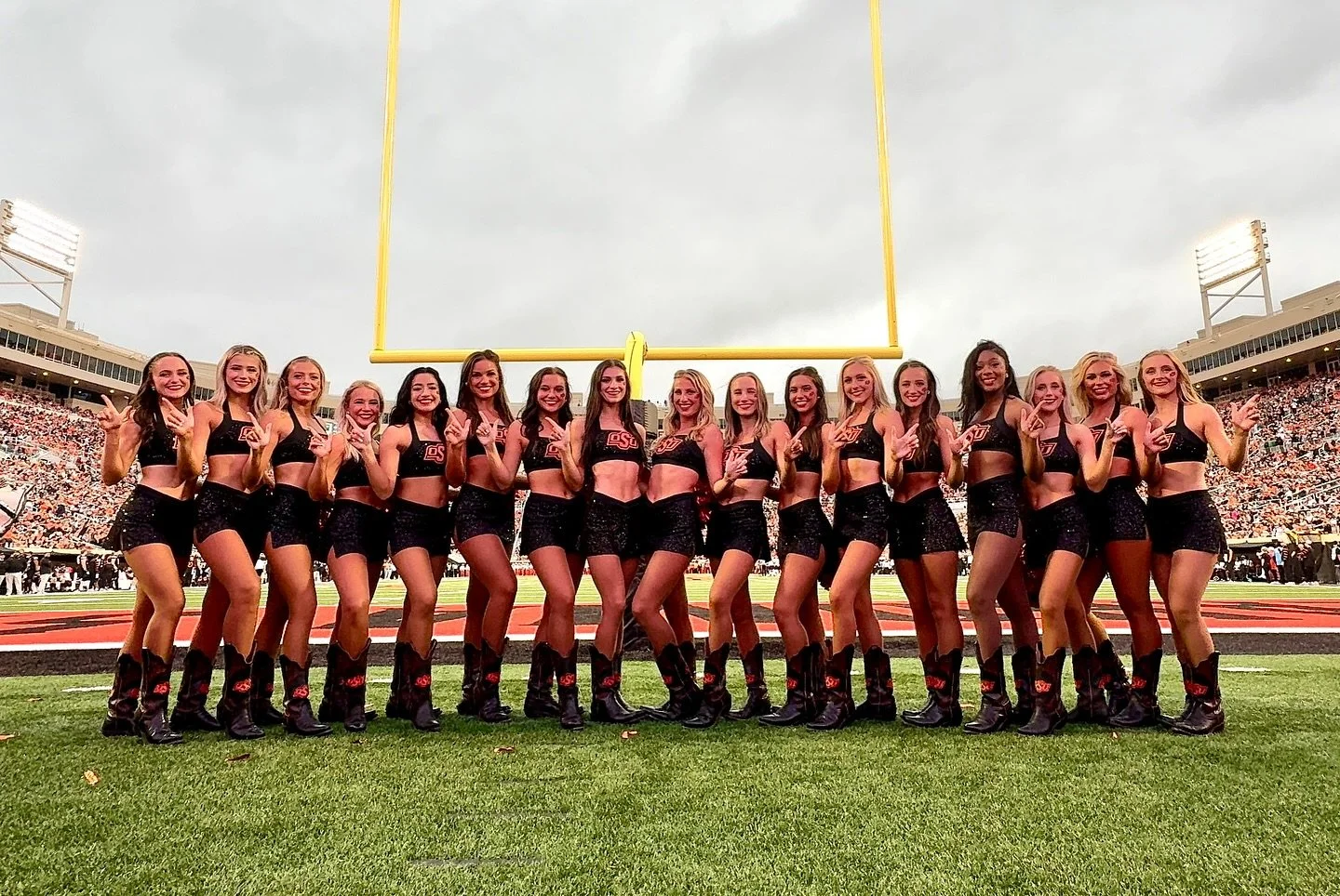 First half in Stillwater complete, now a rain delay! @osu_pom