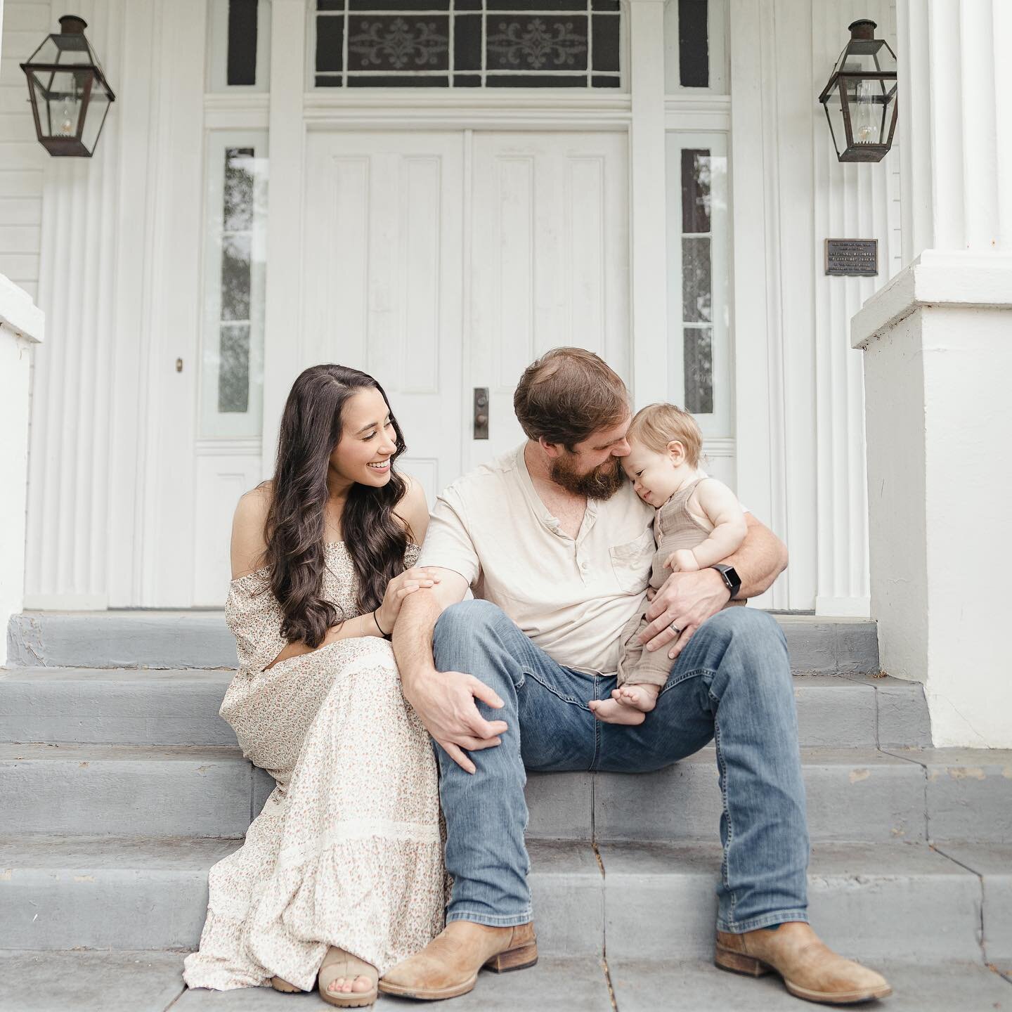 Now that they&rsquo;re launched, I can finally share the photos we took at @thetrotterhouse in Quitman. Omg 🥺😭😍 This was our first time doing photos as a family since Gabriel was born and @jpickcreatives hit the nail on the head. I&rsquo;ve alread