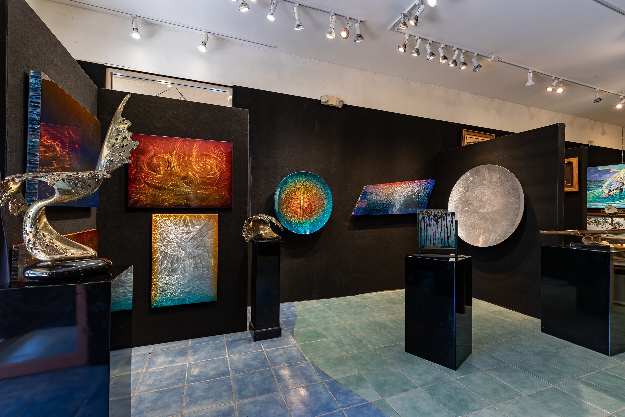 Wertheim Contemporary Maalaea — Maui Harbor Shops