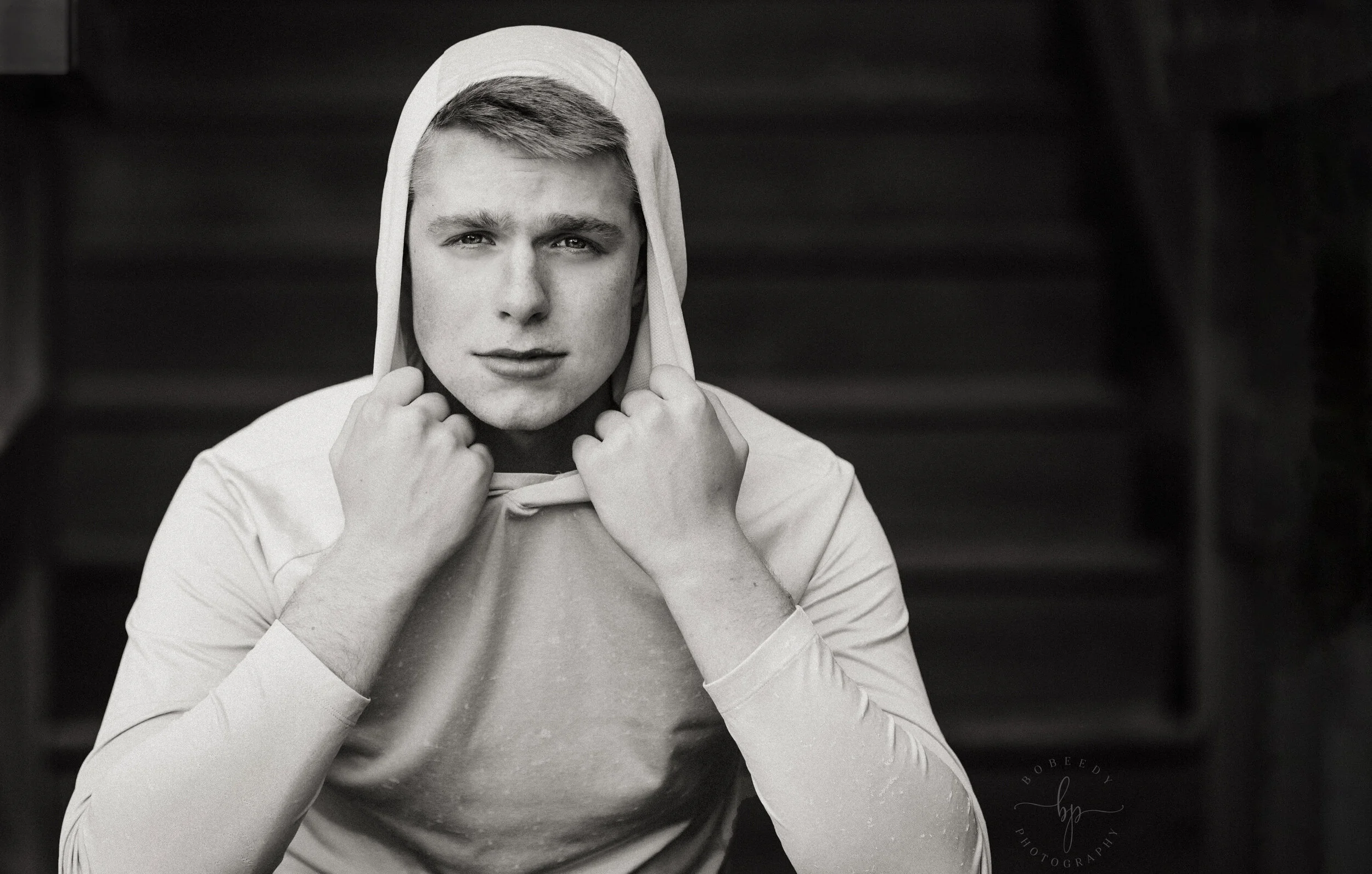 guys senior photos sports hoodie pose minneapolis excelsior mn bobeedy photography maple grove senior photographer