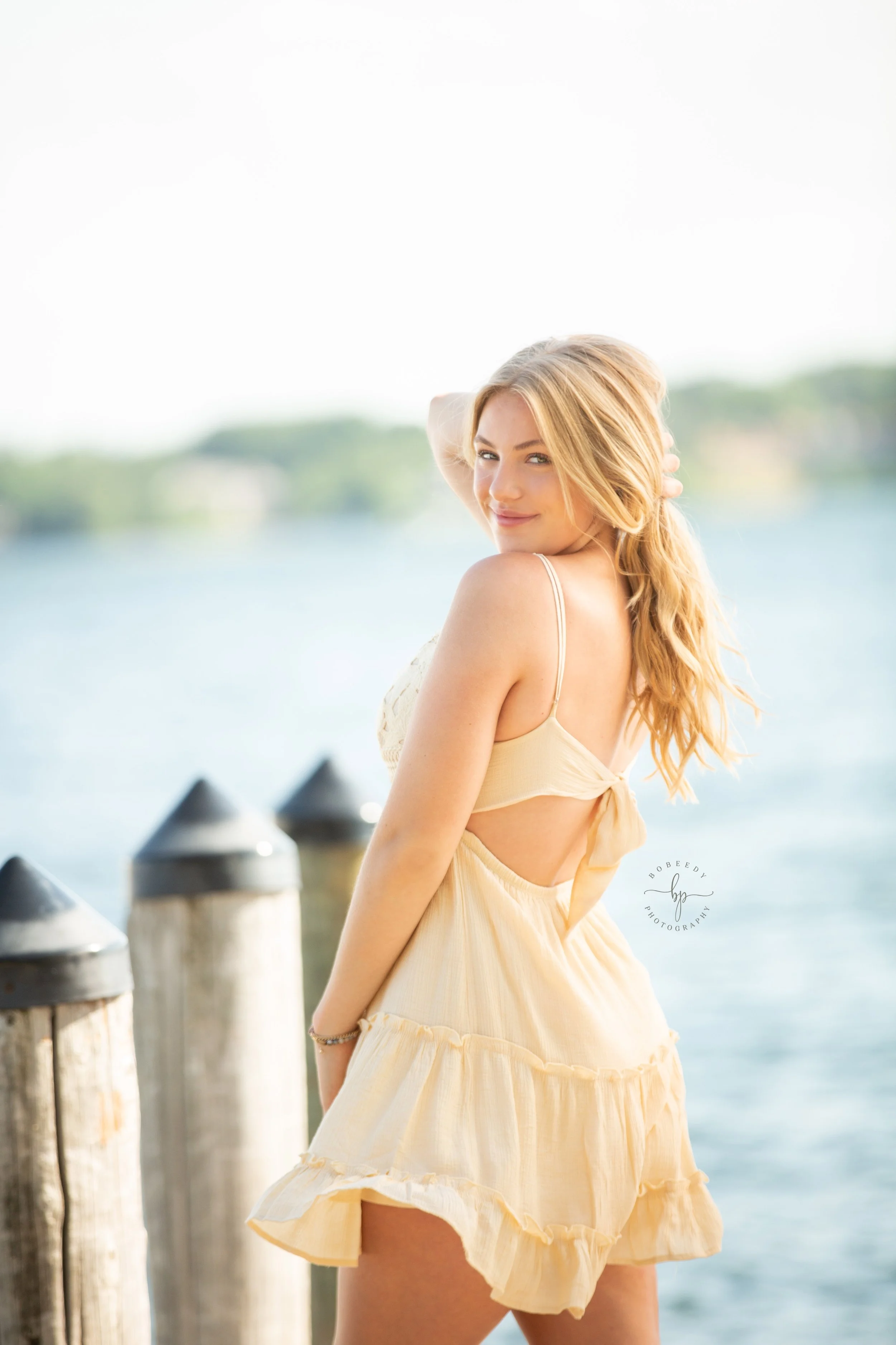 girls senior photo session downtown wayzata maple grove senior photographer bobeedy photography