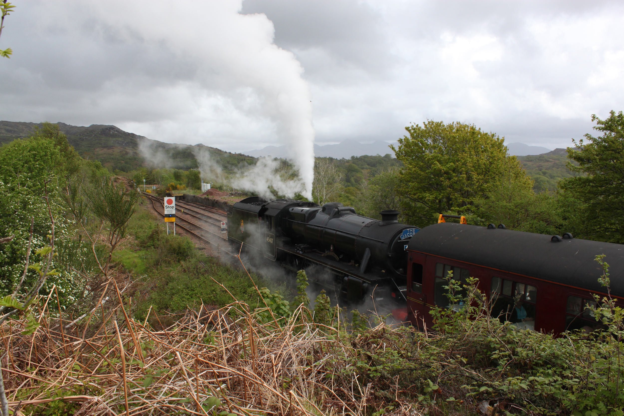 jacobite-steam-train-front-engine-on-backwards