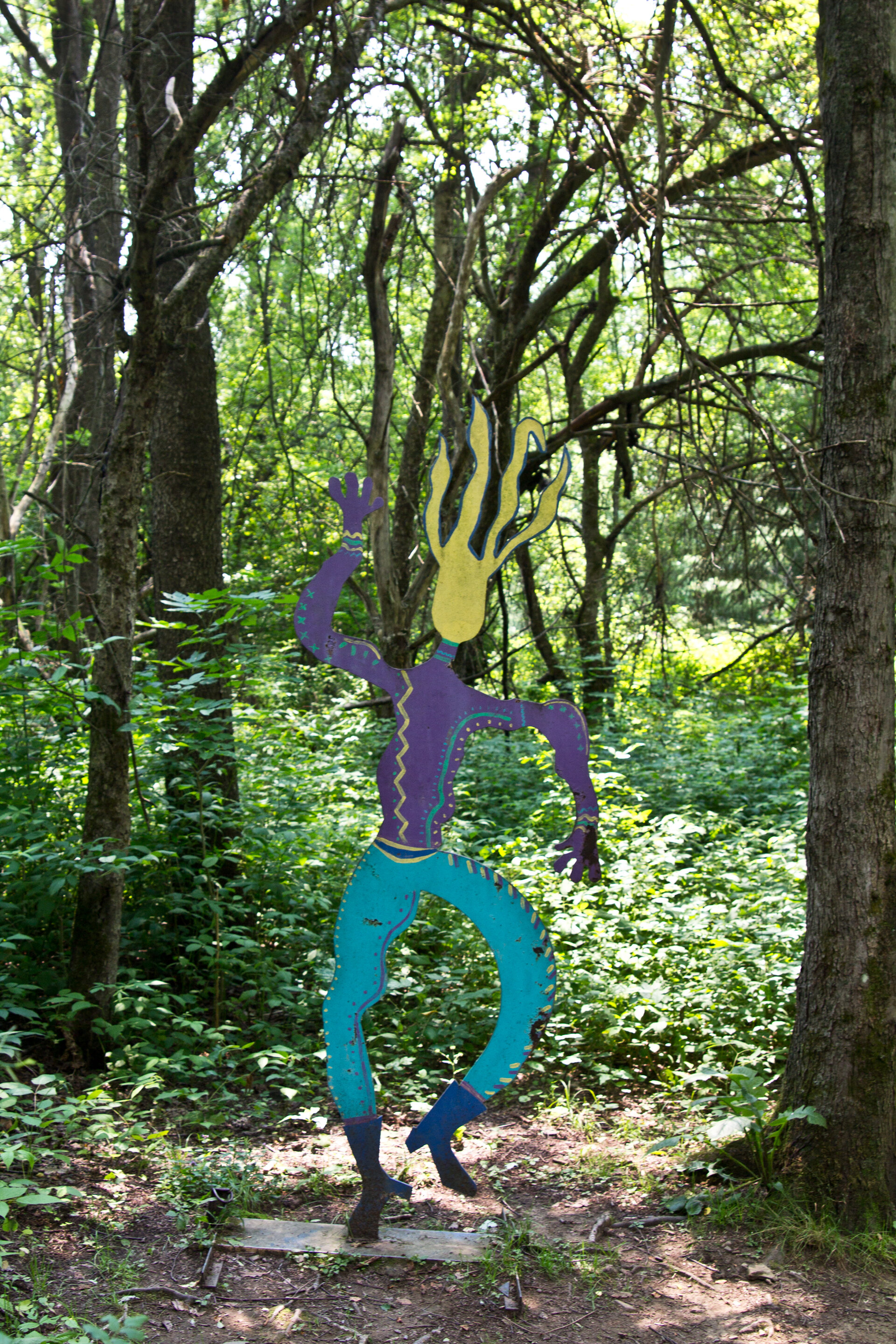 a-sculpture-in-the-woods-at-griffis-sculpture-park