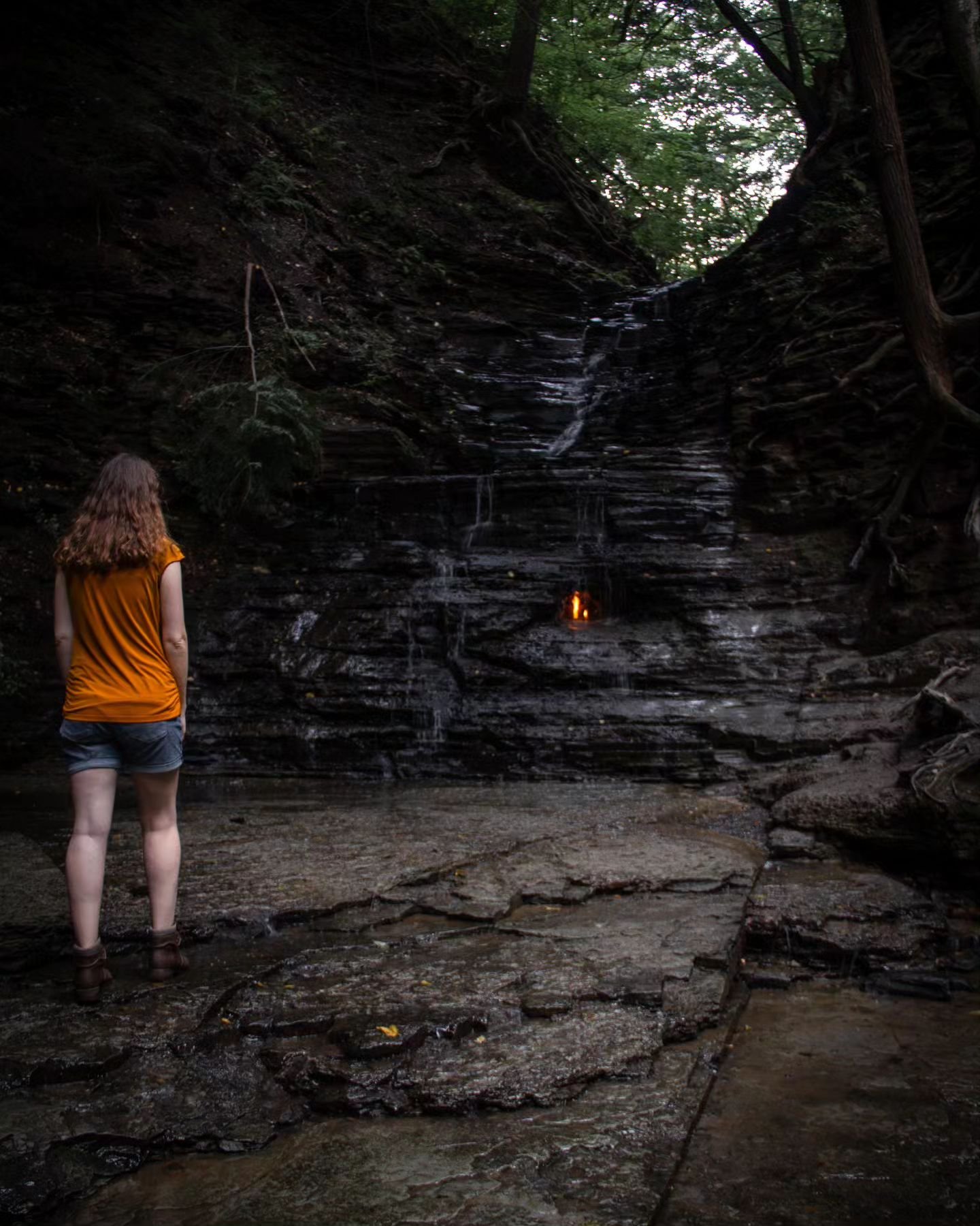 The eternal flame falls hike near Buffalo, NY!
Click the link in my bio for more fun things to do in Buffalo. 😊

#buffalony #eternalflame #eternalflamefalls #orchardpark #waterfallchasing #ispyny #i❤️ny #inthebuff #buffalo #westernny