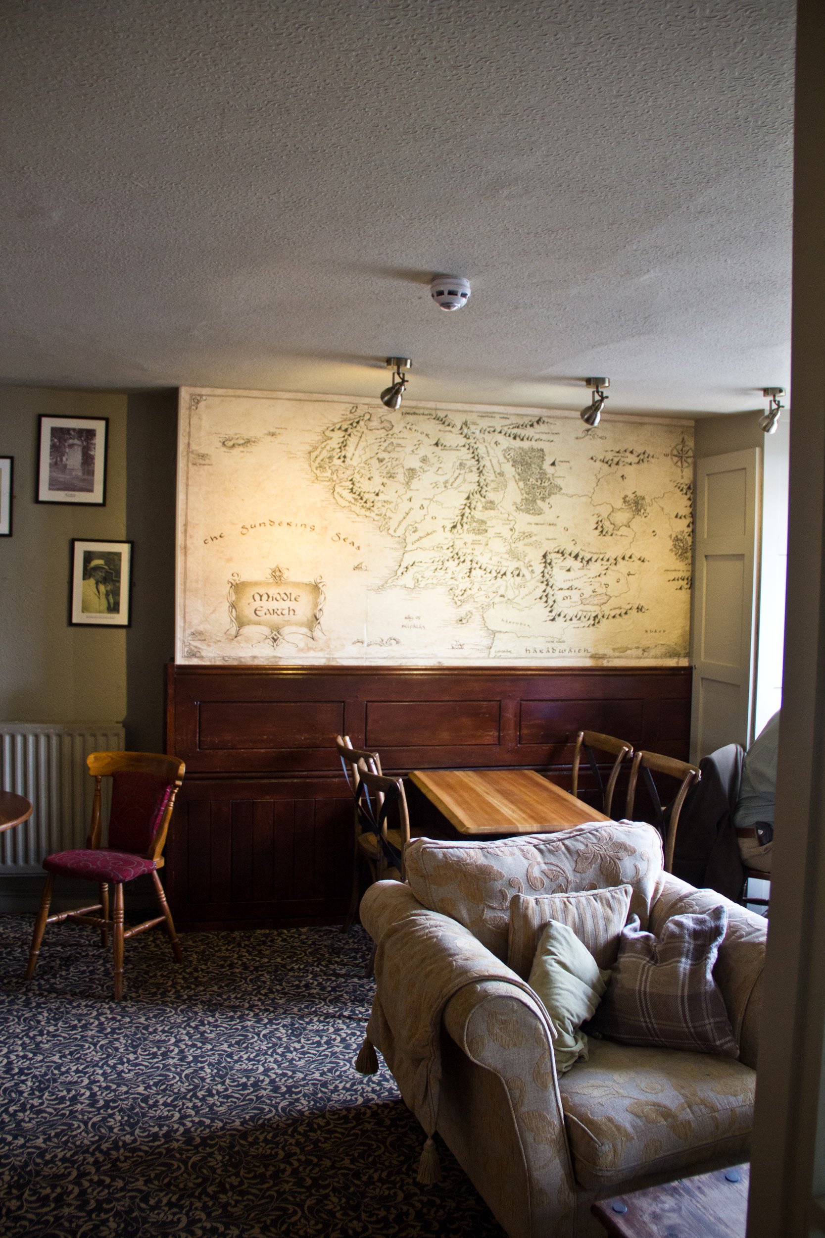 middle-earth-map-in-the-bell-inn