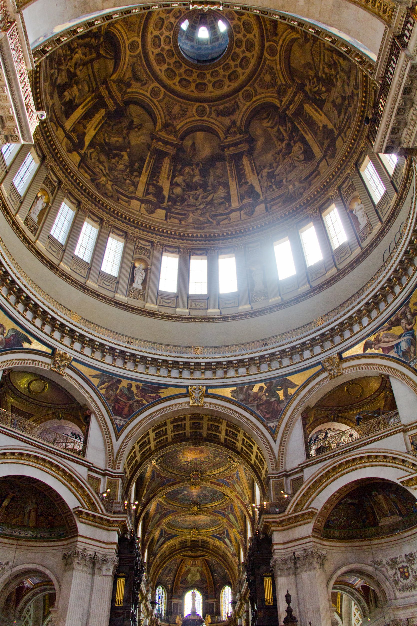 inside-of-st-pauls-cathedral-london