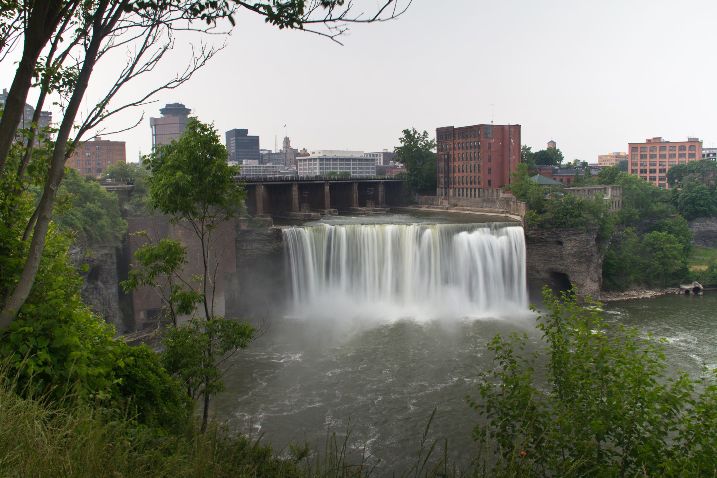 High-Falls-in-downtown-Rochester-ny