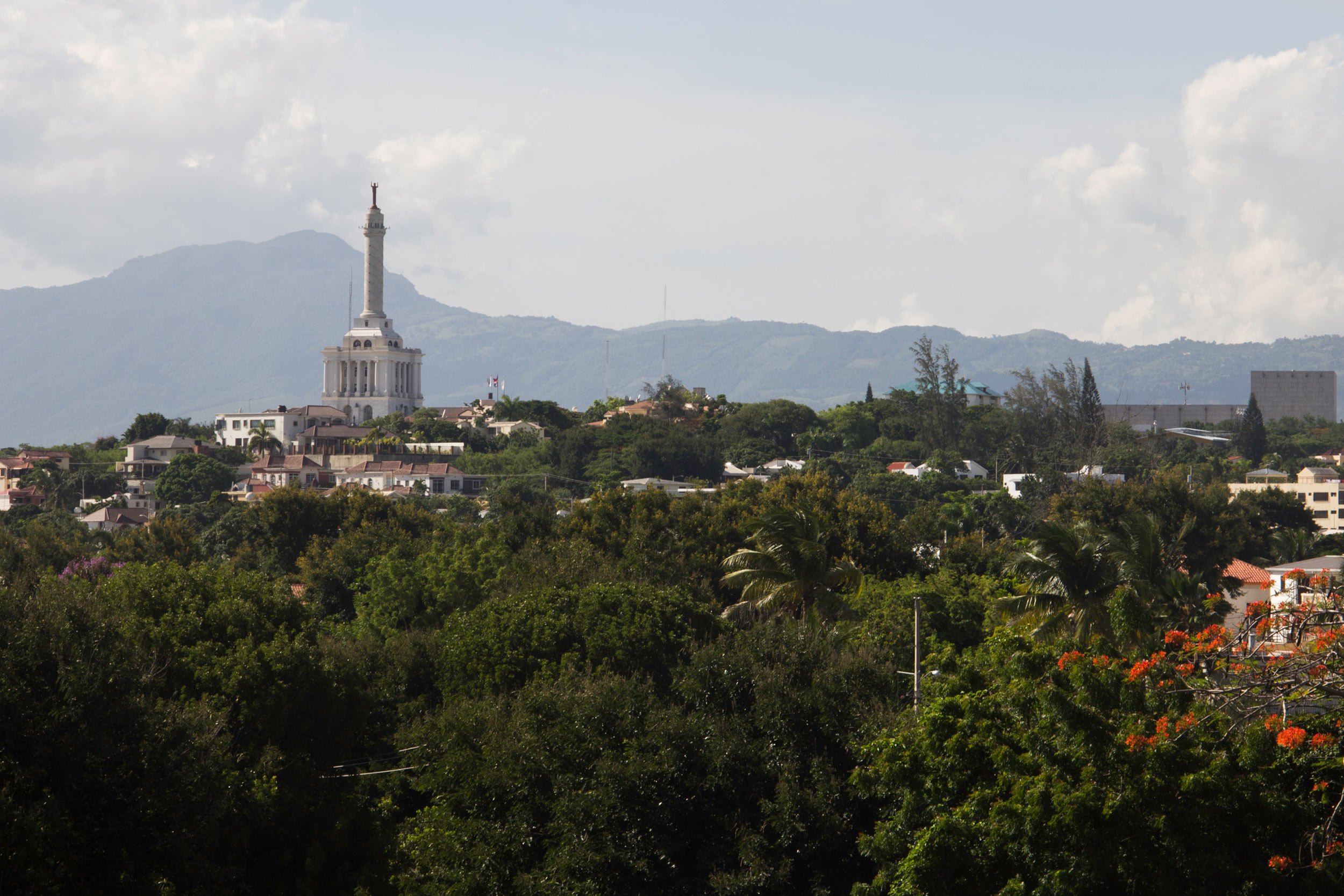 view-of-santiago-dominican-republic-monument